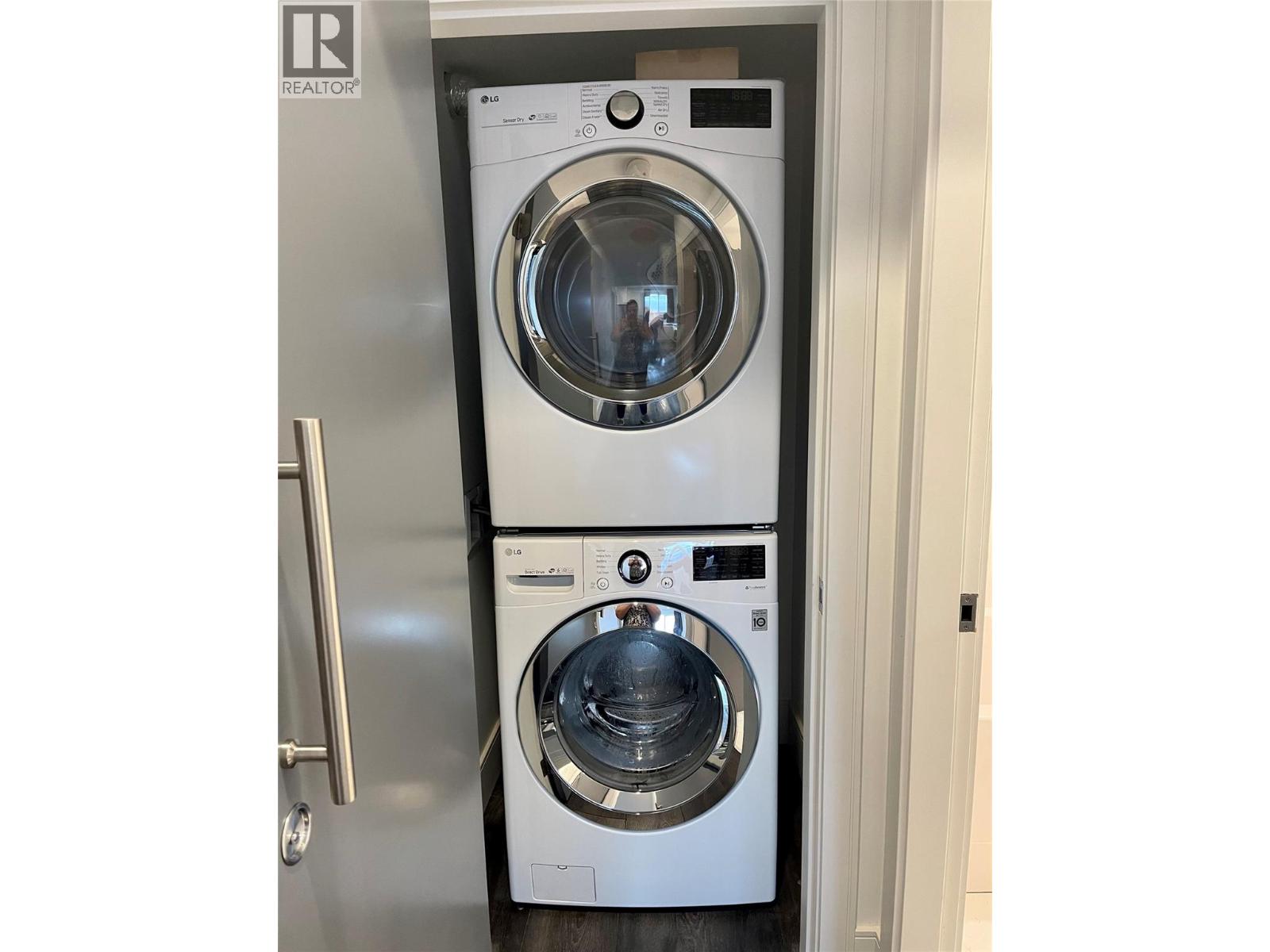 3961 Beachview Drive E, West Kelowna, British Columbia  V4T 2K1 - Photo 63 - 10364425