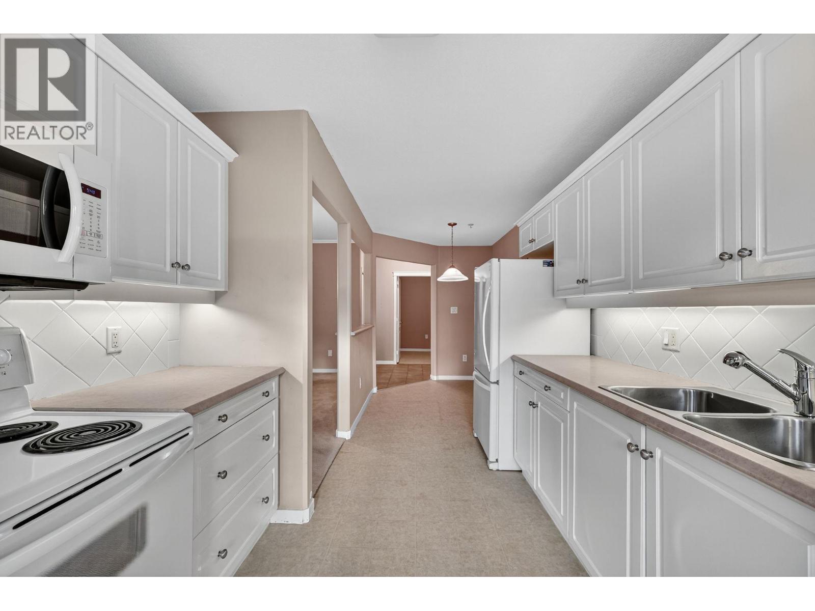 305 Whitman Road Unit# 102, Kelowna, British Columbia  V1V 2P3 - Photo 8 - 10364297