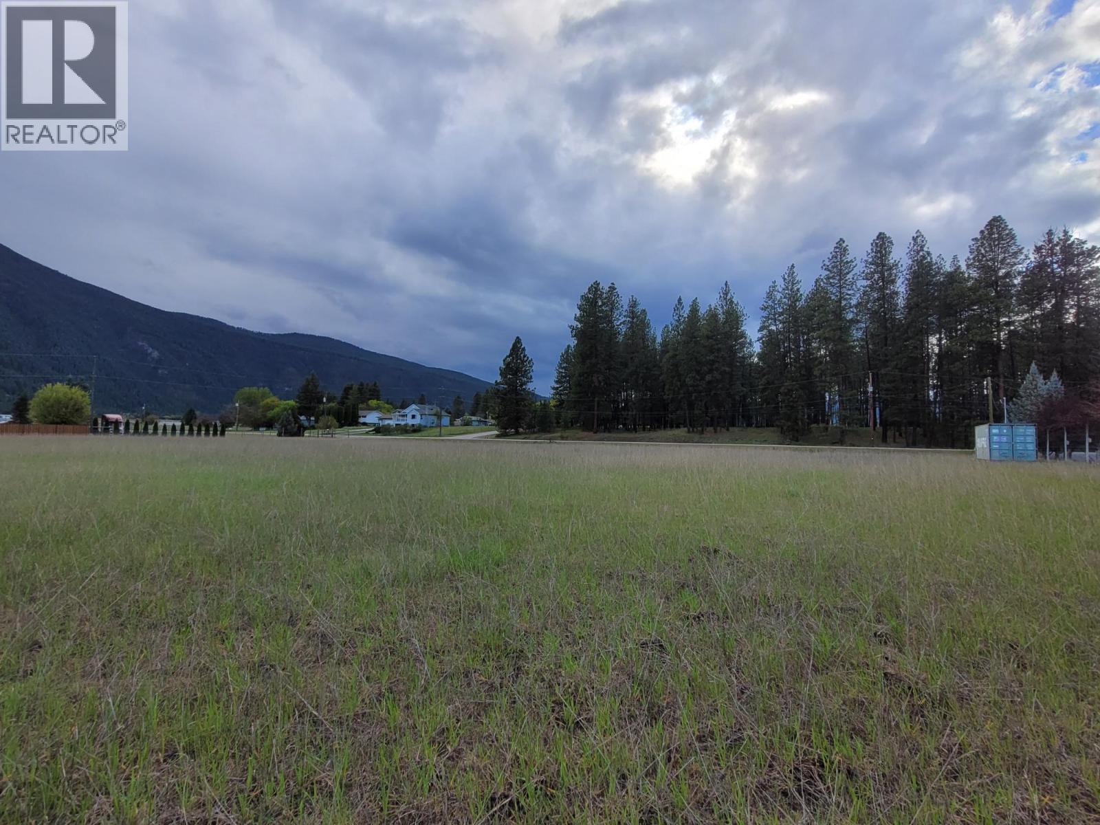 6020 Kenmore Road, Grand Forks, British Columbia  V0H 1H4 - Photo 12 - 10364759