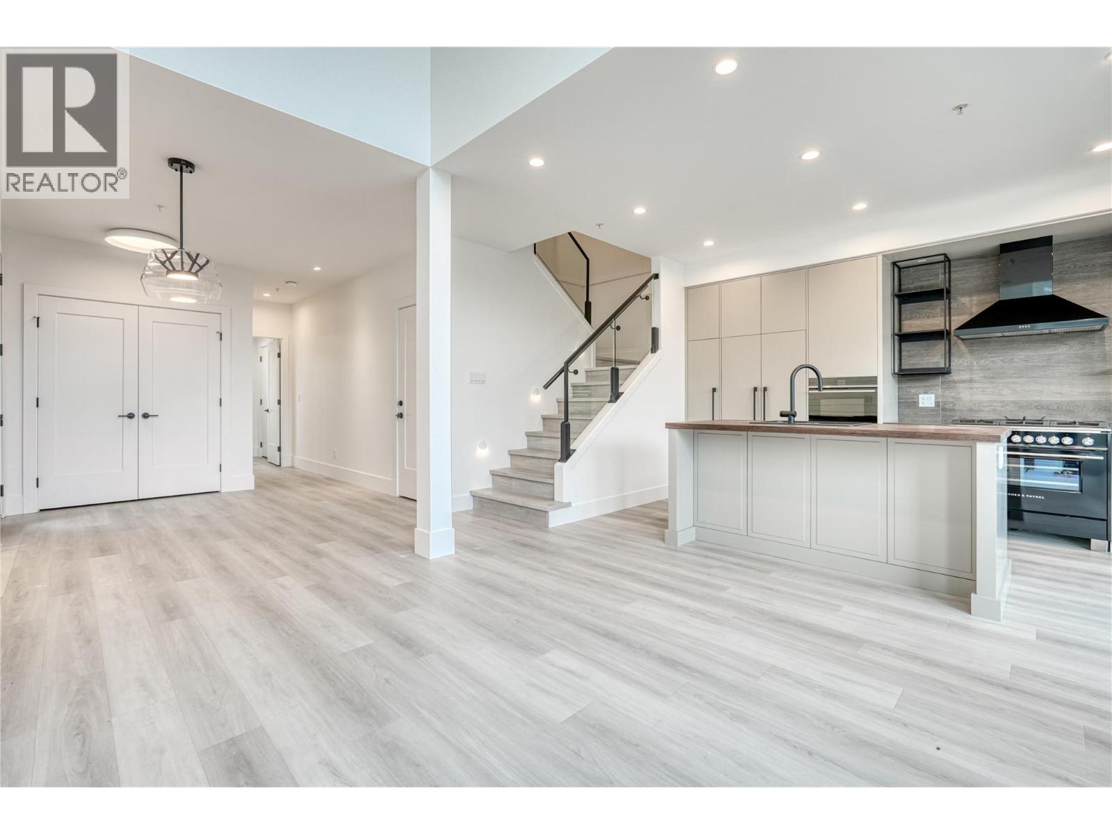 3160 Landry Crescent, Summerland, British Columbia  V0H 1Z9 - Photo 12 - 10364945