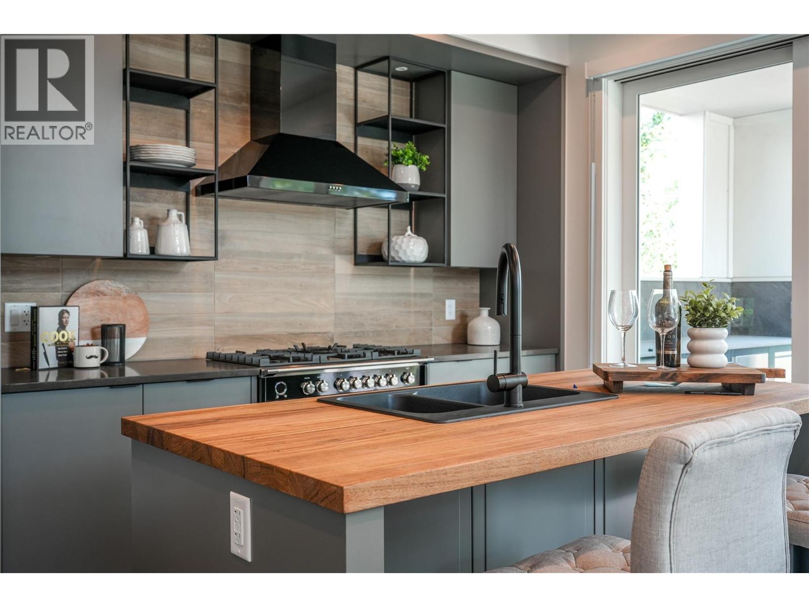 3160 Landry Crescent, Summerland, British Columbia  V0H 1Z9 - Photo 5 - 10364945