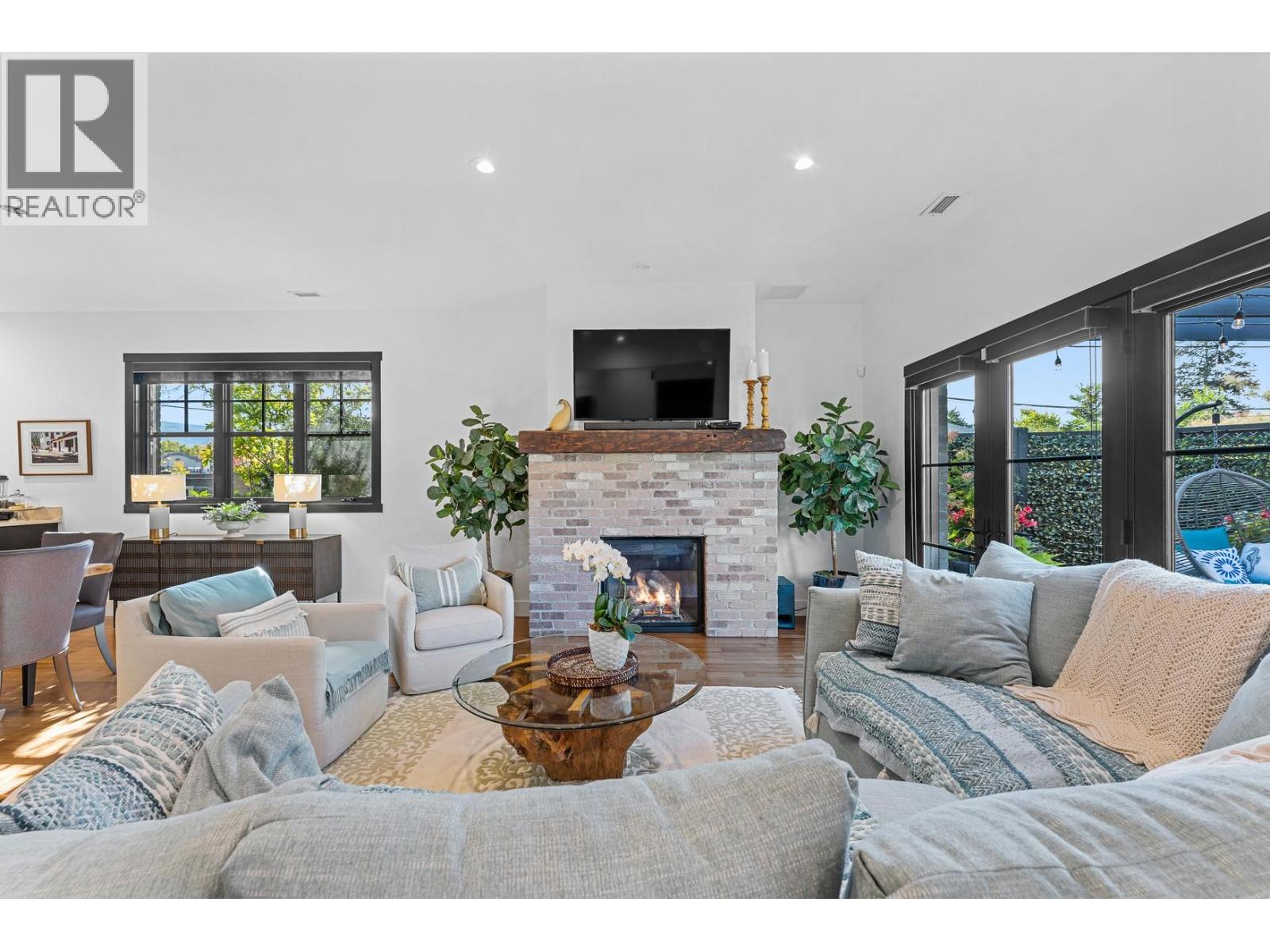 2693 Gore Street, Kelowna, British Columbia  V1Y 5A5 - Photo 10 - 10364752