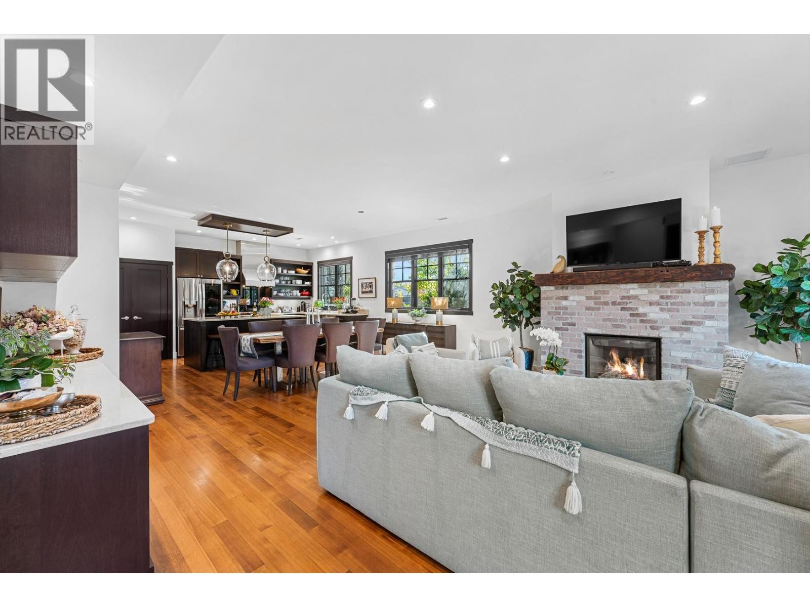 2693 Gore Street, Kelowna, British Columbia  V1Y 5A5 - Photo 9 - 10364752