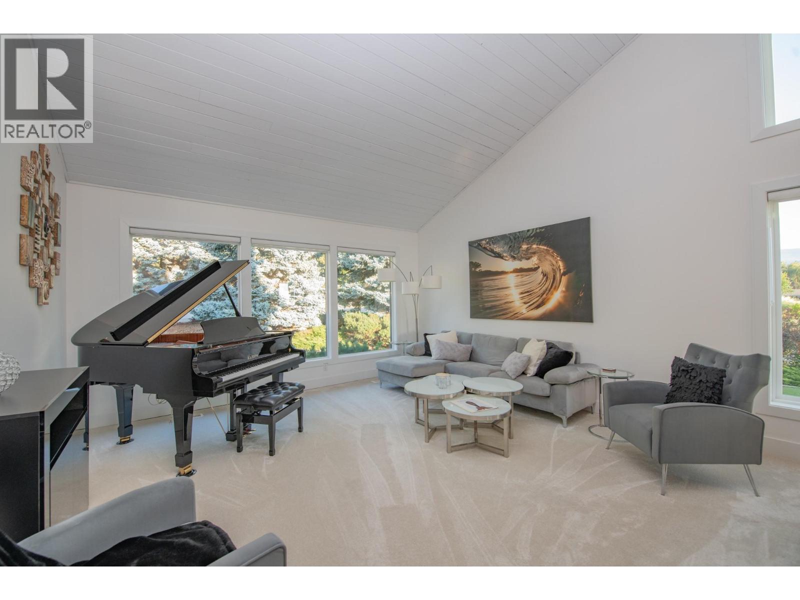 702 Cypress Drive, Coldstream, British Columbia  V1B 2X9 - Photo 13 - 10364672