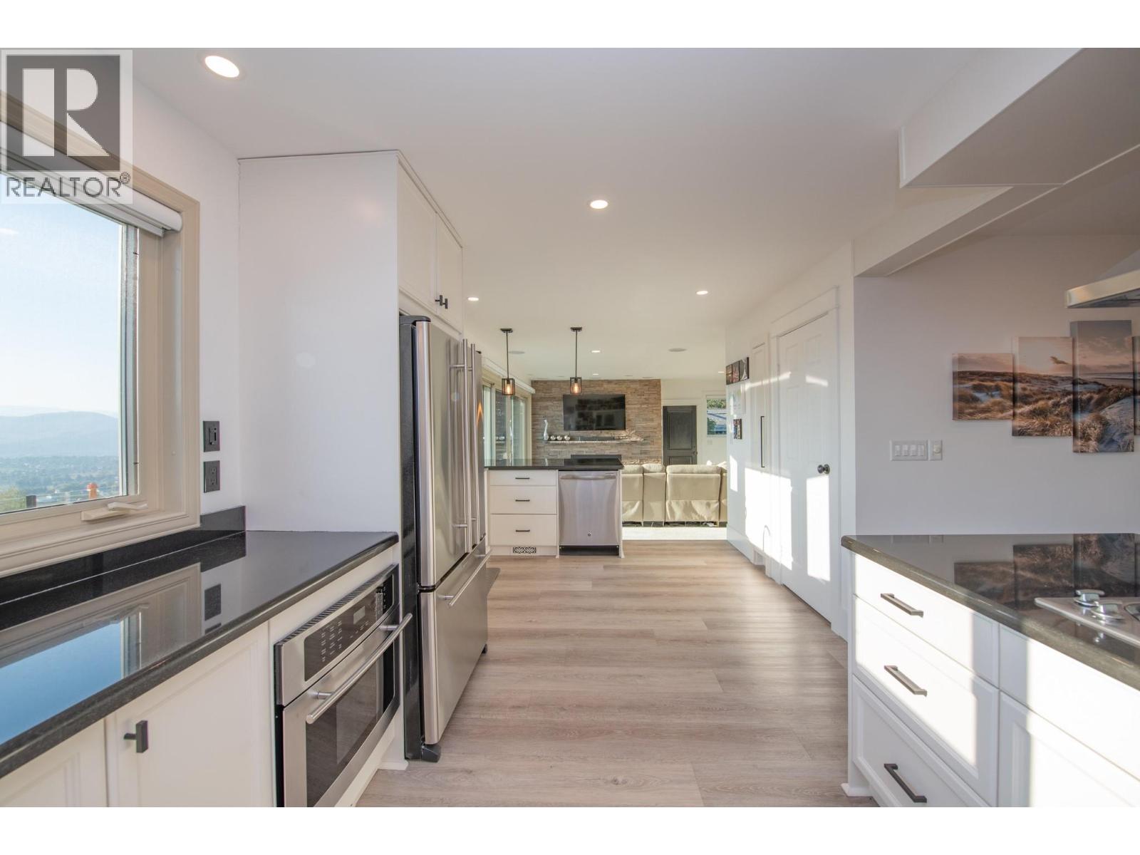 702 Cypress Drive, Coldstream, British Columbia  V1B 2X9 - Photo 36 - 10364672