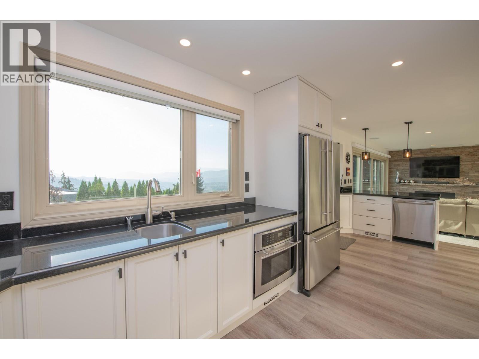 702 Cypress Drive, Coldstream, British Columbia  V1B 2X9 - Photo 37 - 10364672