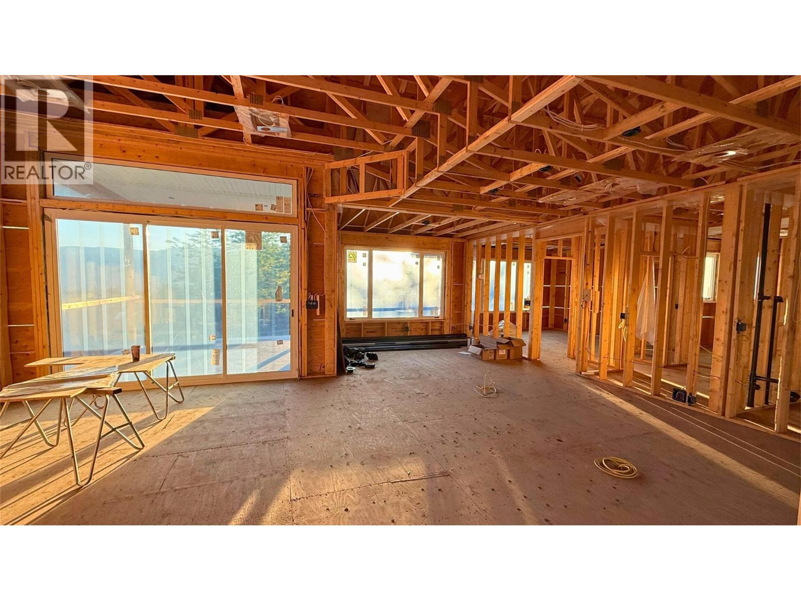 1905 35 Street Ne, Salmon Arm, British Columbia  V1E 1M9 - Photo 7 - 10364921