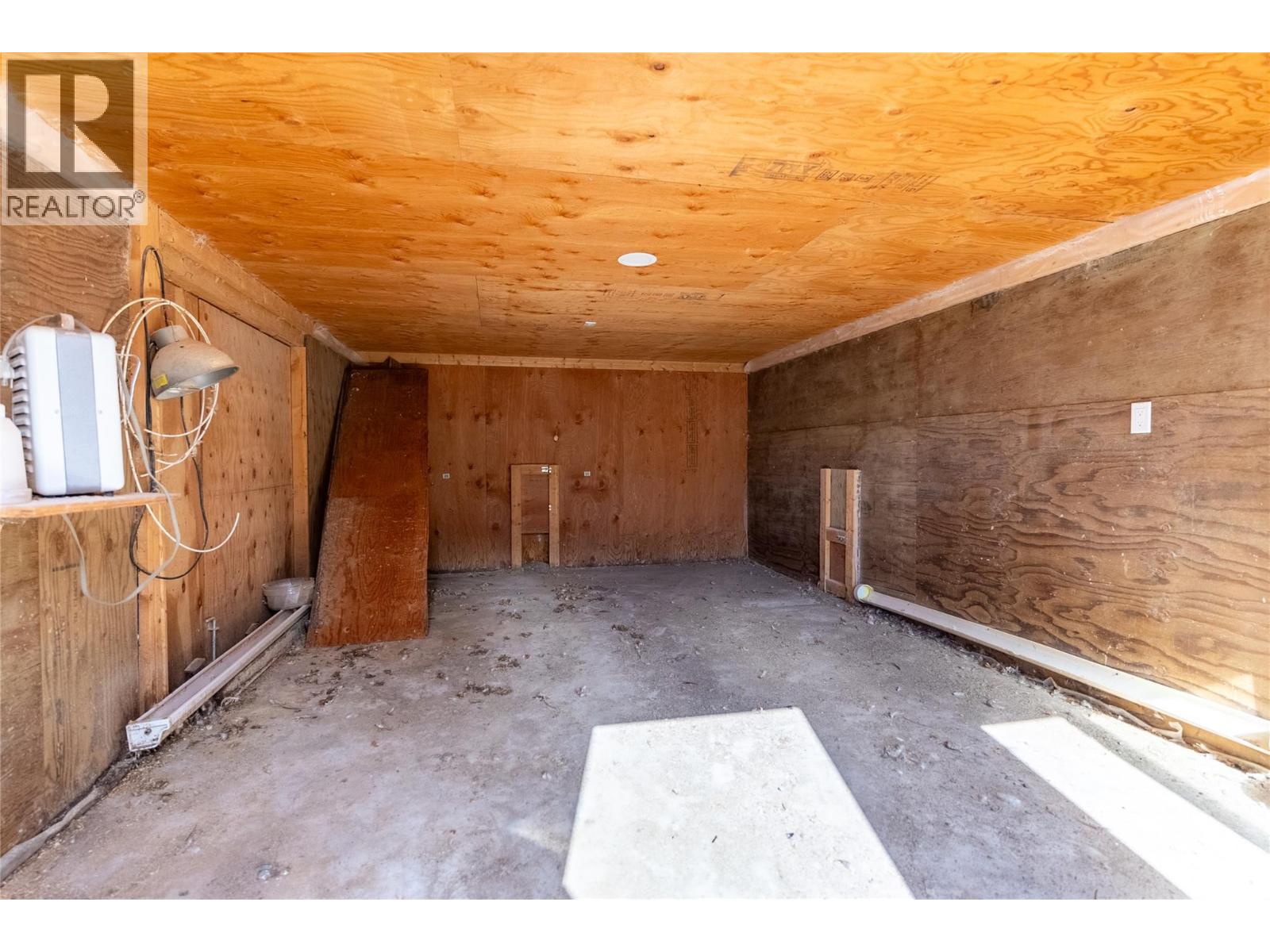 1424 Loon Lake Road, Loon Lake, British Columbia  V0K 1H1 - Photo 42 - 10364933