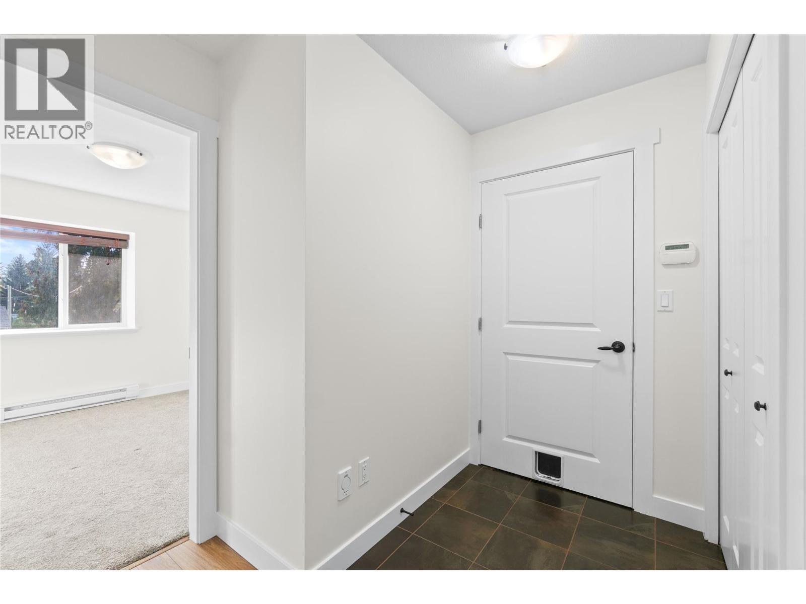 725 Trans Canada Highway, Sicamous, British Columbia  V0E 2V0 - Photo 17 - 10364853