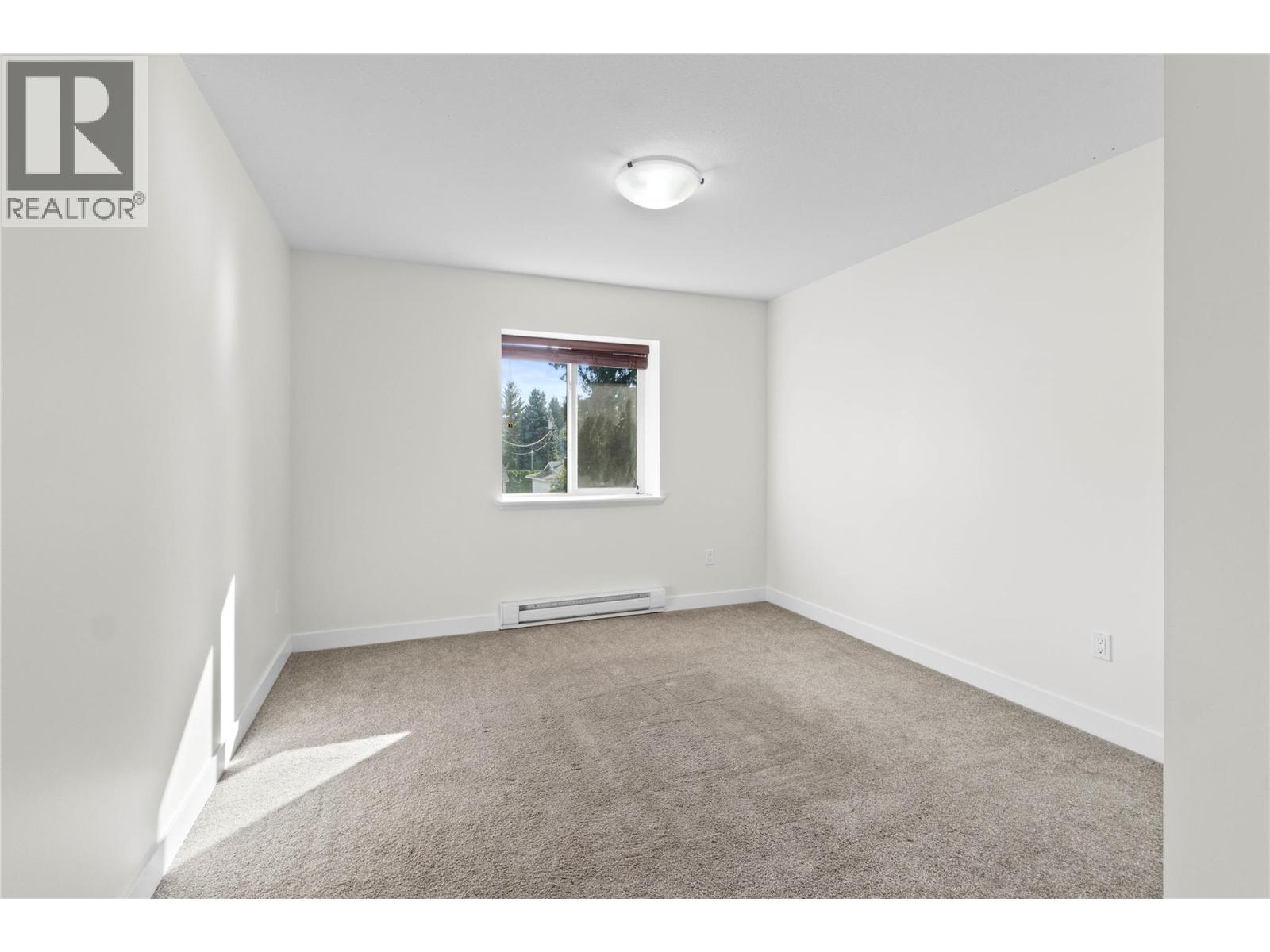 725 Trans Canada Highway, Sicamous, British Columbia  V0E 2V0 - Photo 19 - 10364853