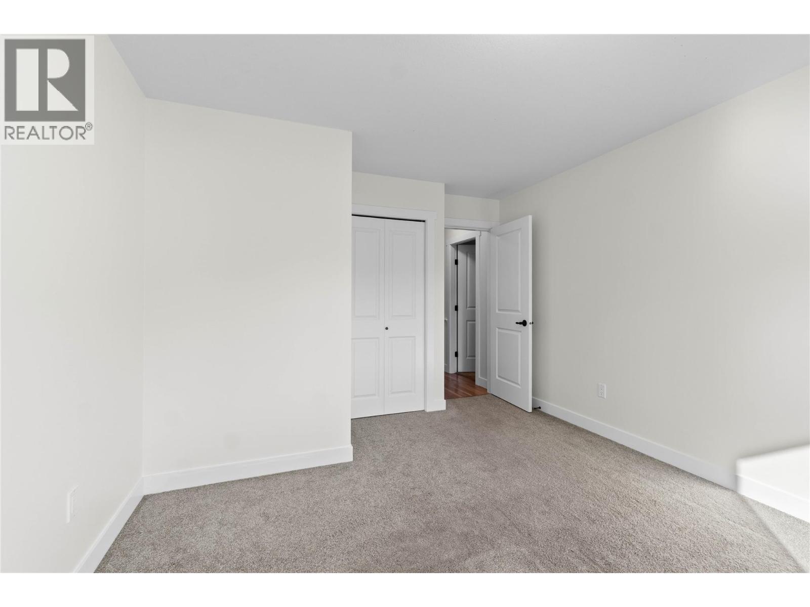 725 Trans Canada Highway, Sicamous, British Columbia  V0E 2V0 - Photo 20 - 10364853