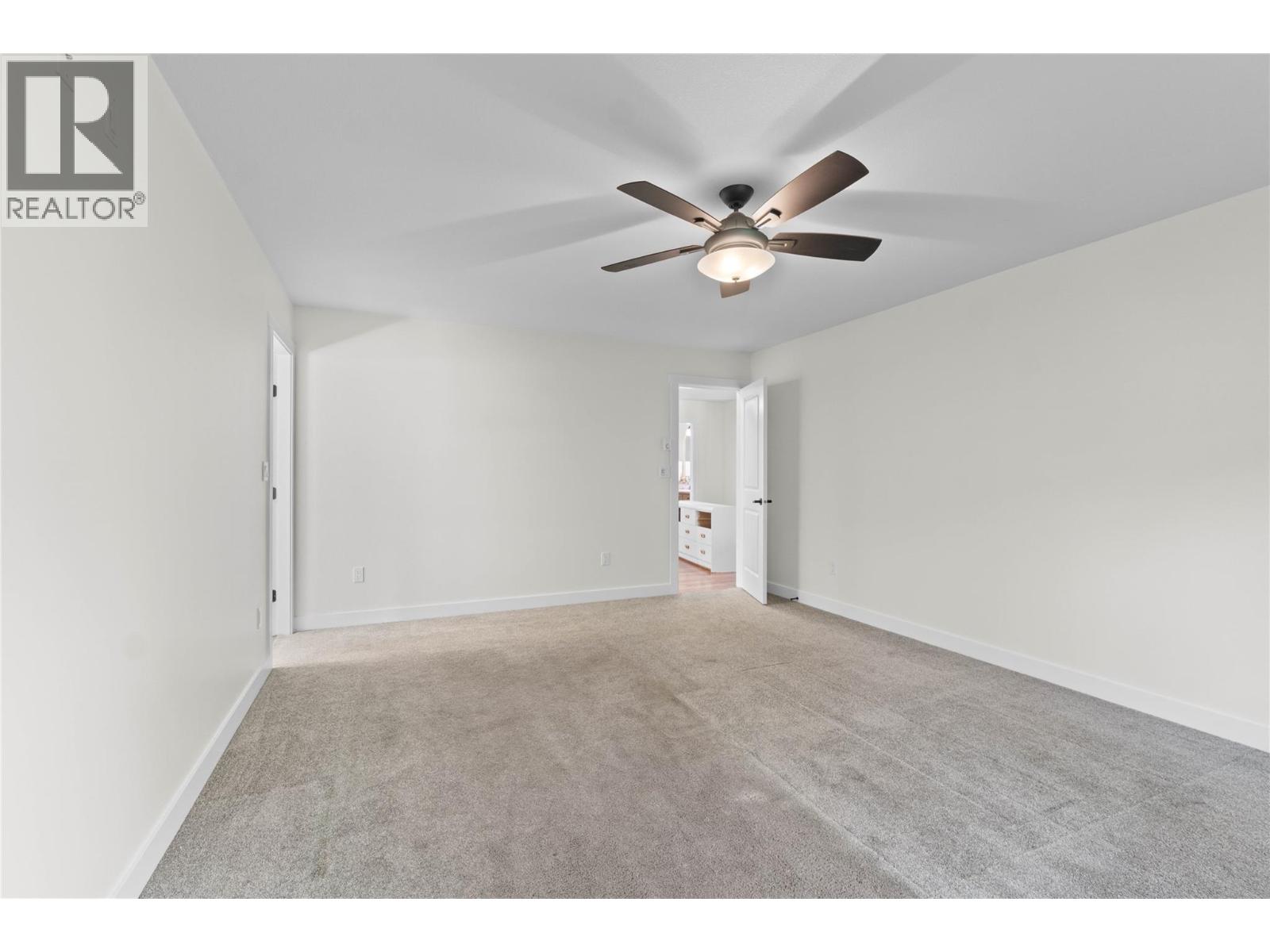 725 Trans Canada Highway, Sicamous, British Columbia  V0E 2V0 - Photo 24 - 10364853