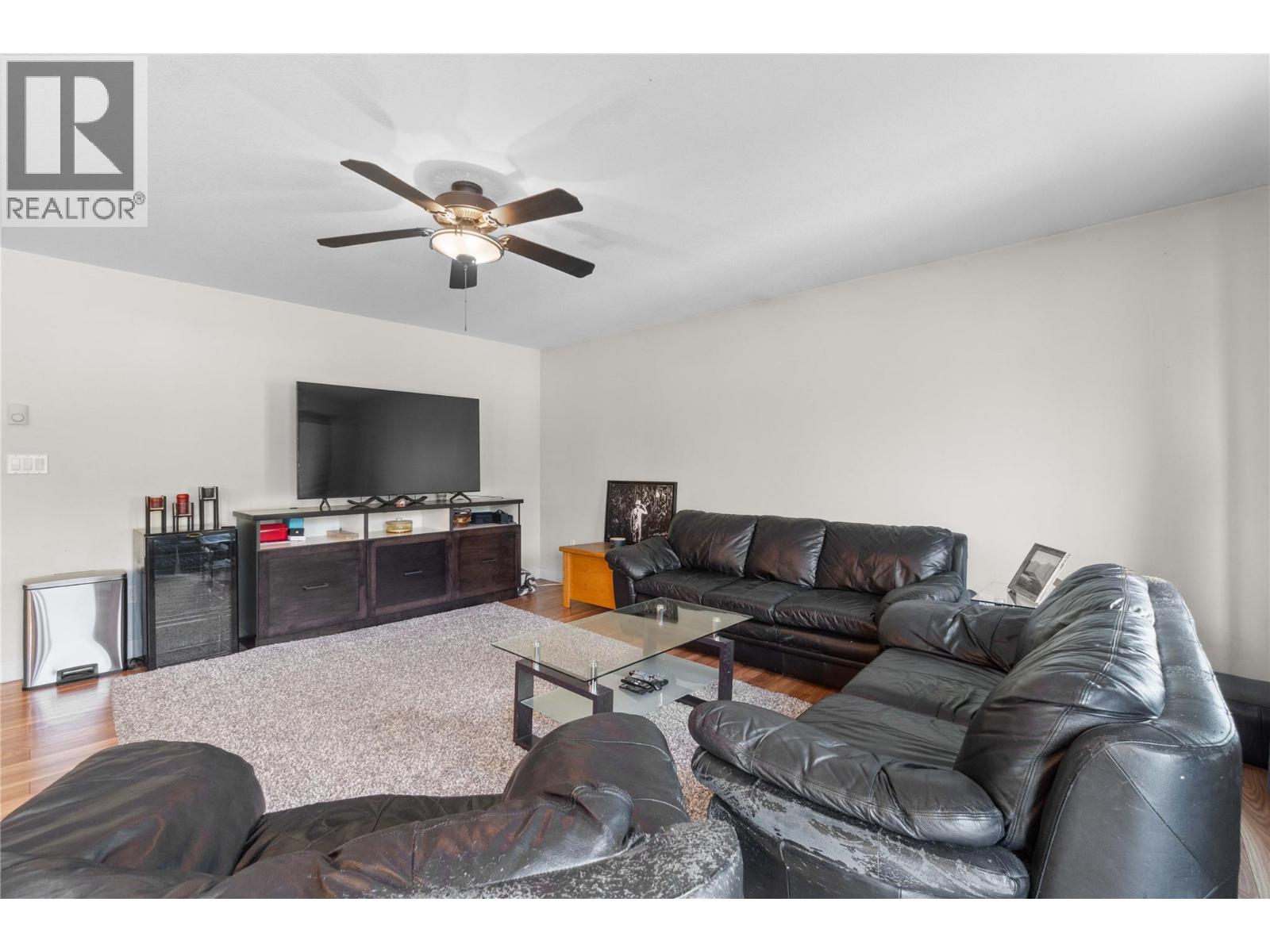 725 Trans Canada Highway, Sicamous, British Columbia  V0E 2V0 - Photo 41 - 10364853