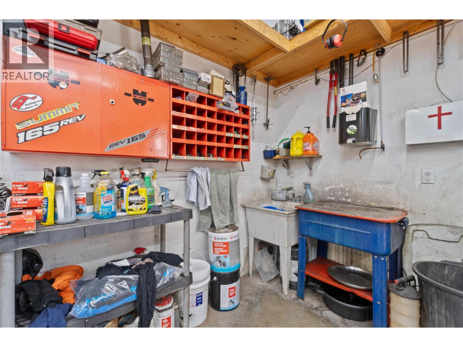 725 Trans Canada Highway, Sicamous, British Columbia  V0E 2V0 - Photo 54 - 10364853