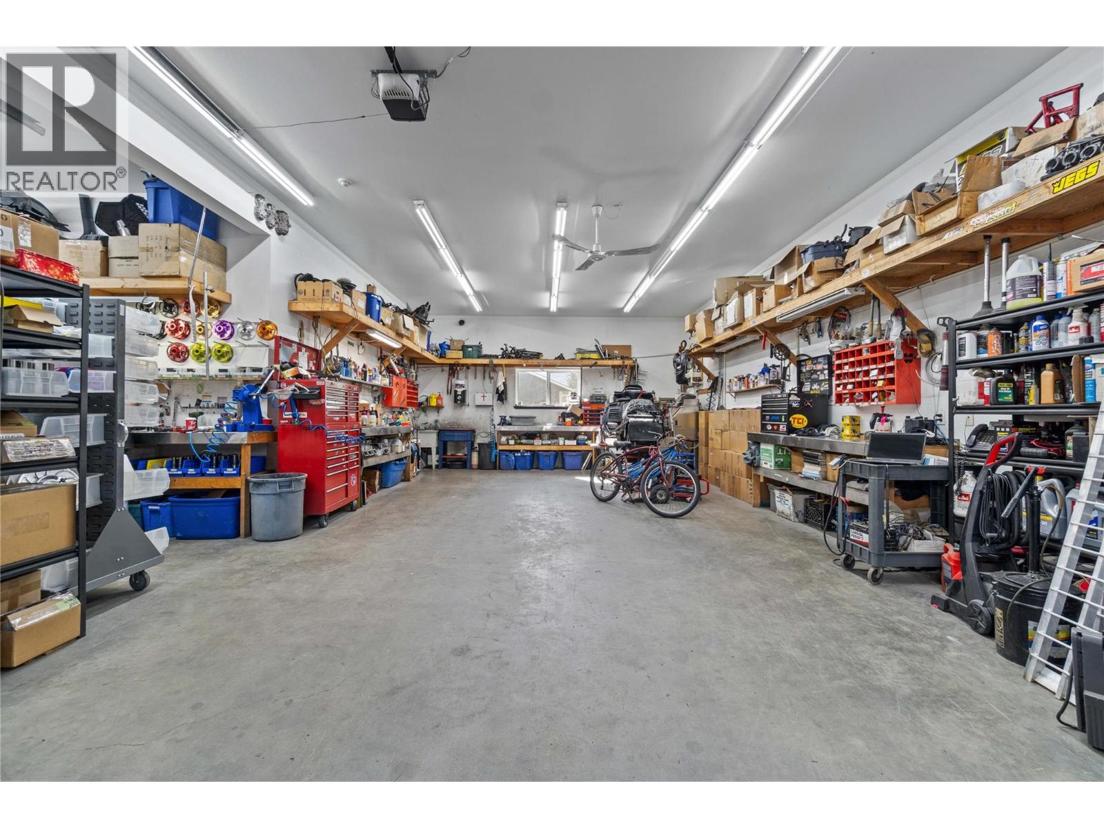 725 Trans Canada Highway, Sicamous, British Columbia  V0E 2V0 - Photo 60 - 10364853