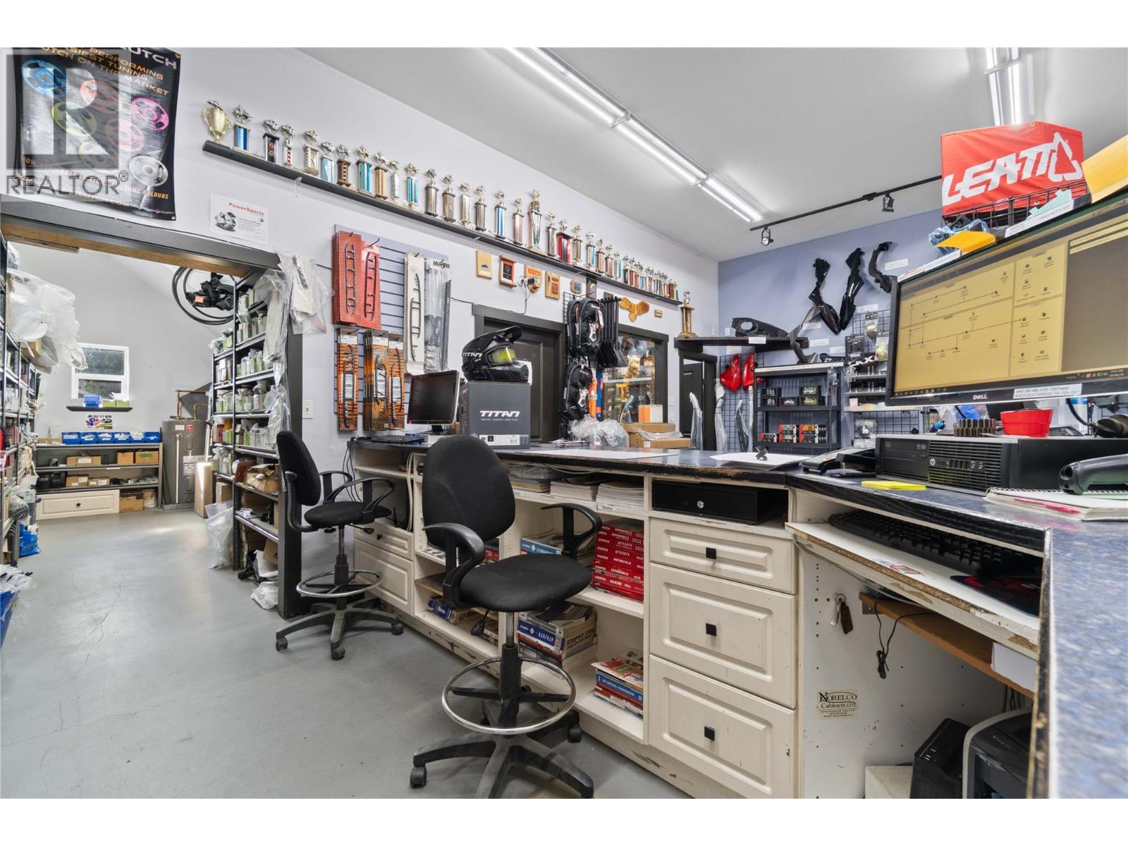 725 Trans Canada Highway, Sicamous, British Columbia  V0E 2V0 - Photo 78 - 10364853