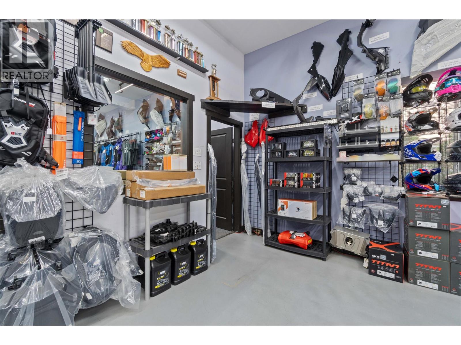 725 Trans Canada Highway, Sicamous, British Columbia  V0E 2V0 - Photo 82 - 10364853