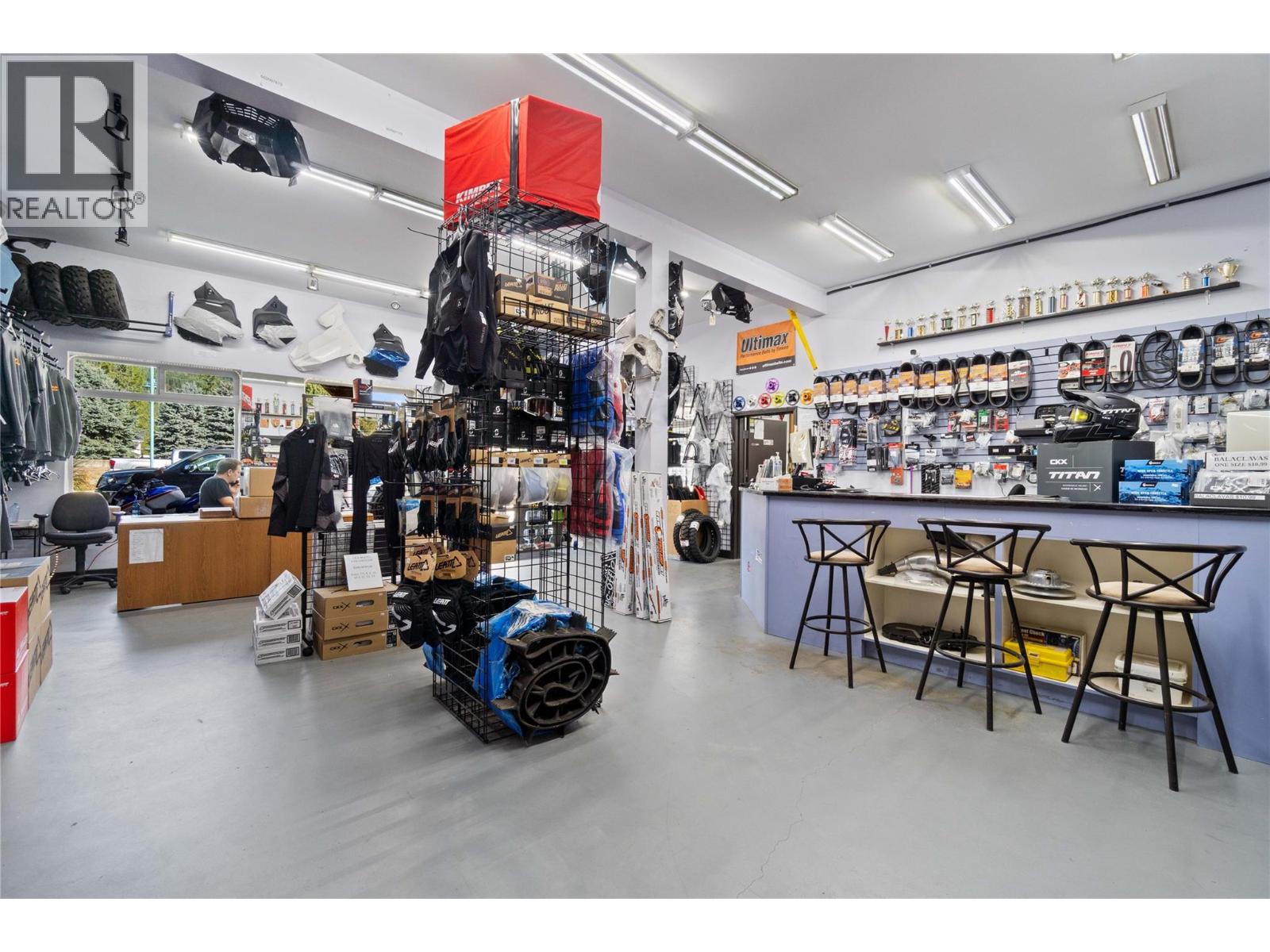 725 Trans Canada Highway, Sicamous, British Columbia  V0E 2V0 - Photo 84 - 10364853