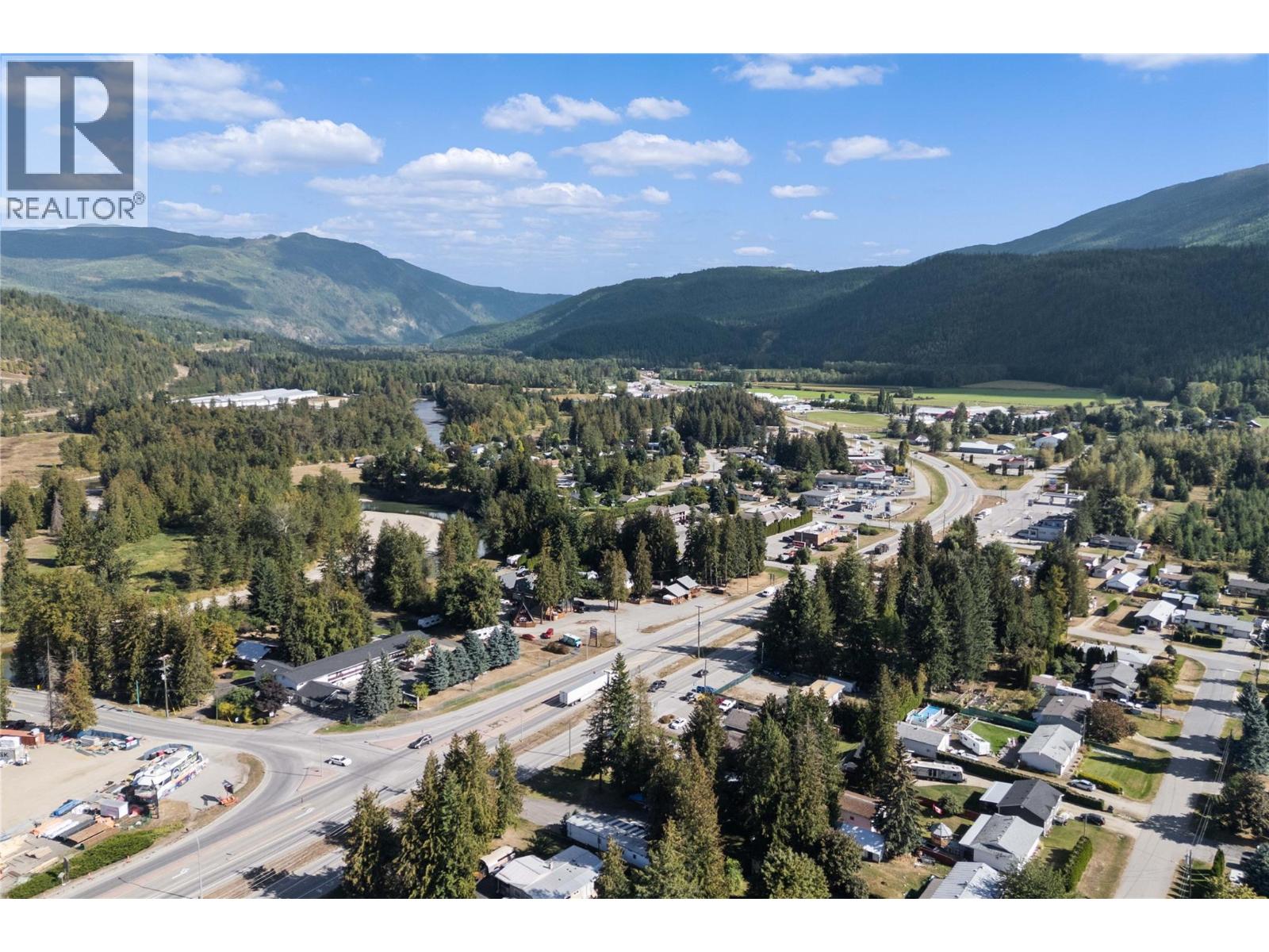 725 Trans Canada Highway, Sicamous, British Columbia  V0E 2V0 - Photo 87 - 10364853