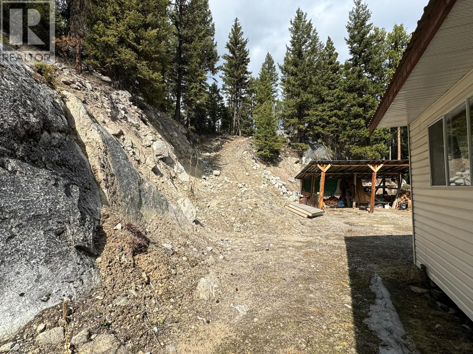 4288 Princeton Summerland Road, Princeton, British Columbia  V0X 1W0 - Photo 31 - 10365005