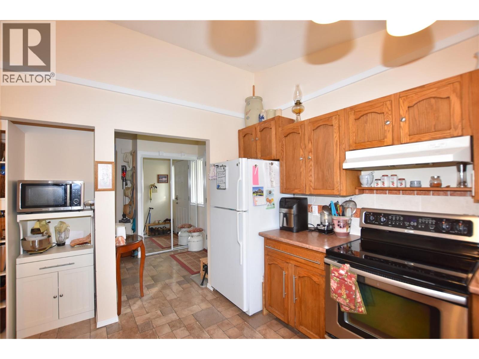 415 Hummingbird Avenue, Vernon, British Columbia  V1H 2A1 - Photo 12 - 10365023