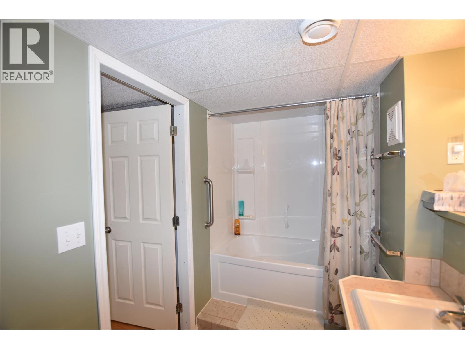 415 Hummingbird Avenue, Vernon, British Columbia  V1H 2A1 - Photo 35 - 10365023