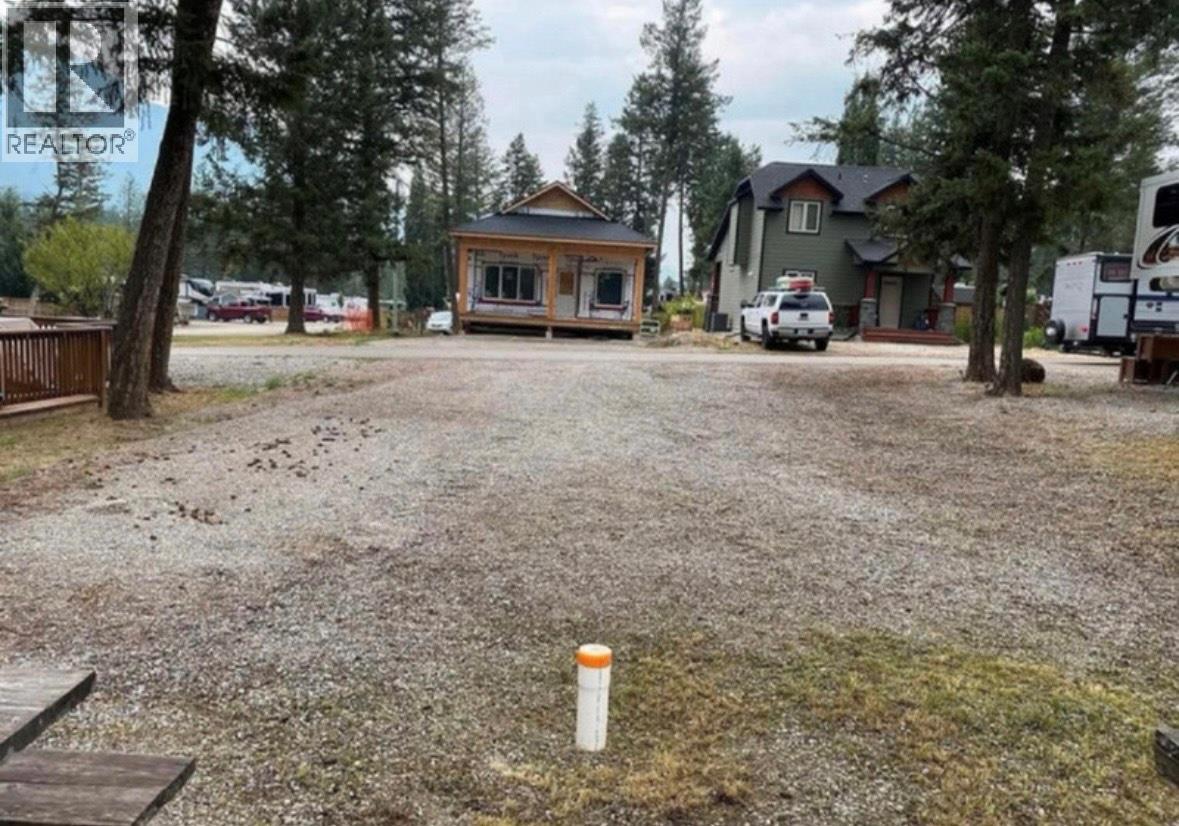 4868 Riverview Drive Unit# Lot 89, Edgewater, British Columbia  V0A 1M0 - Photo 2 - 10363060