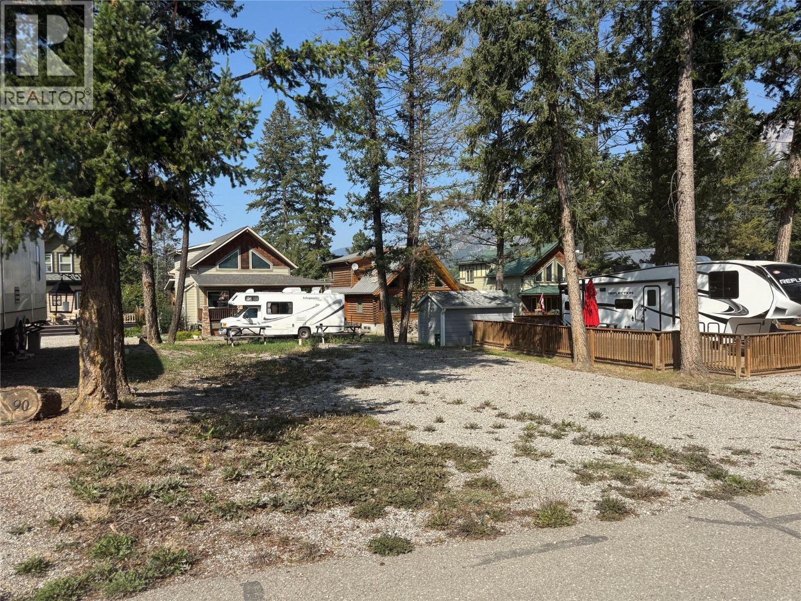 4868 Riverview Drive Unit# Lot 89, Edgewater, British Columbia  V0A 1M0 - Photo 3 - 10363060