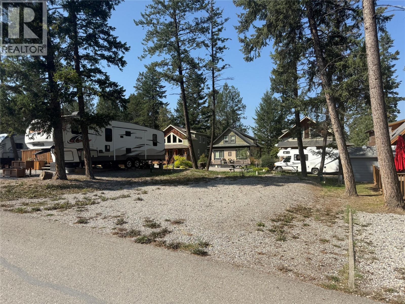 4868 Riverview Drive Unit# Lot 89, Edgewater, British Columbia  V0A 1M0 - Photo 5 - 10363060