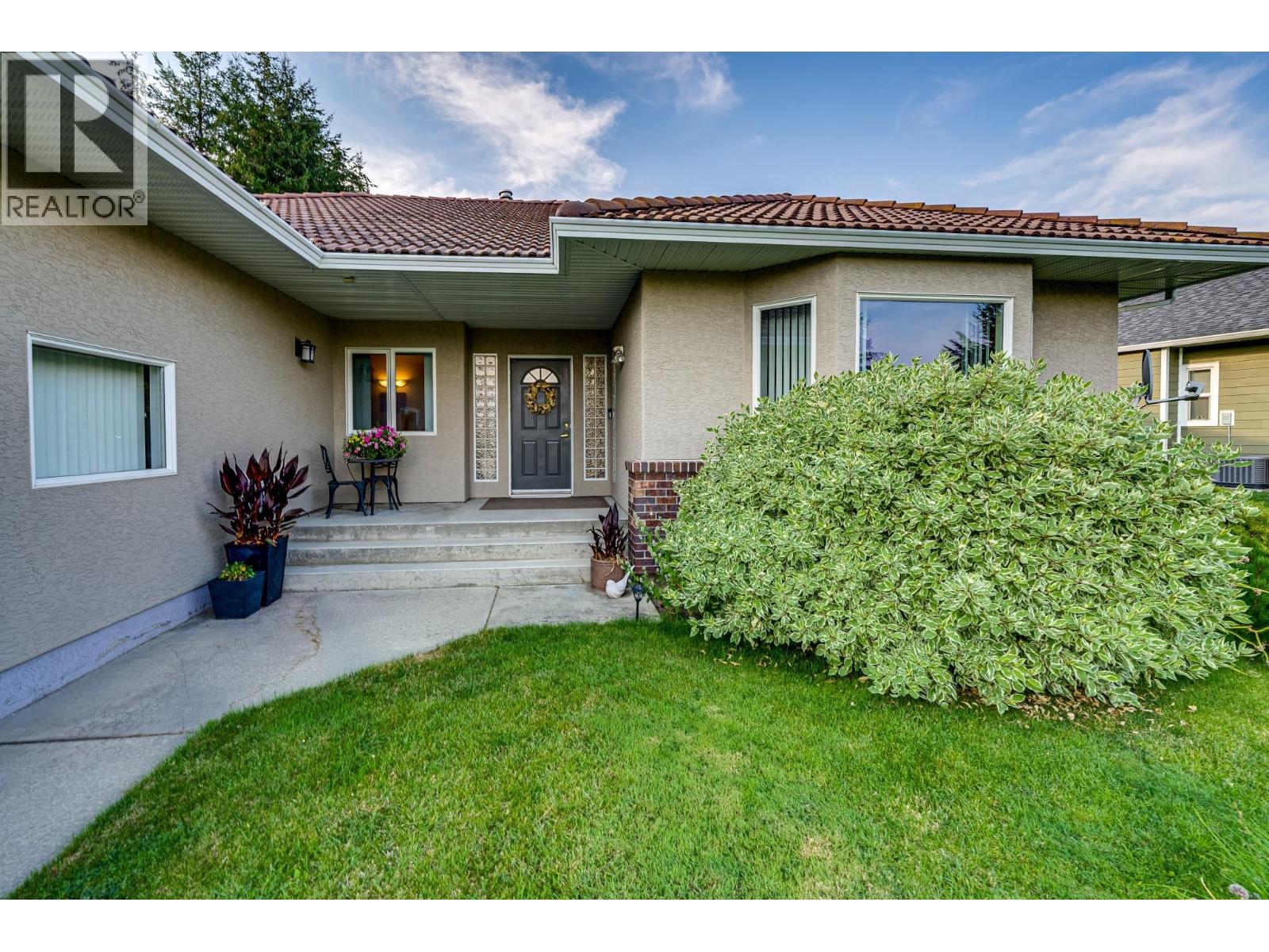 2642 Golf View Place, Blind Bay, British Columbia  V0E 1H2 - Photo 2 - 10364888