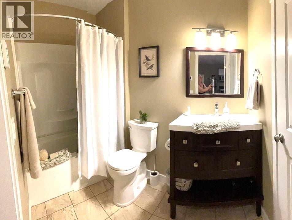 8735 Badger Drive, Kamloops, British Columbia  V2C 0B2 - Photo 49 - 10365060