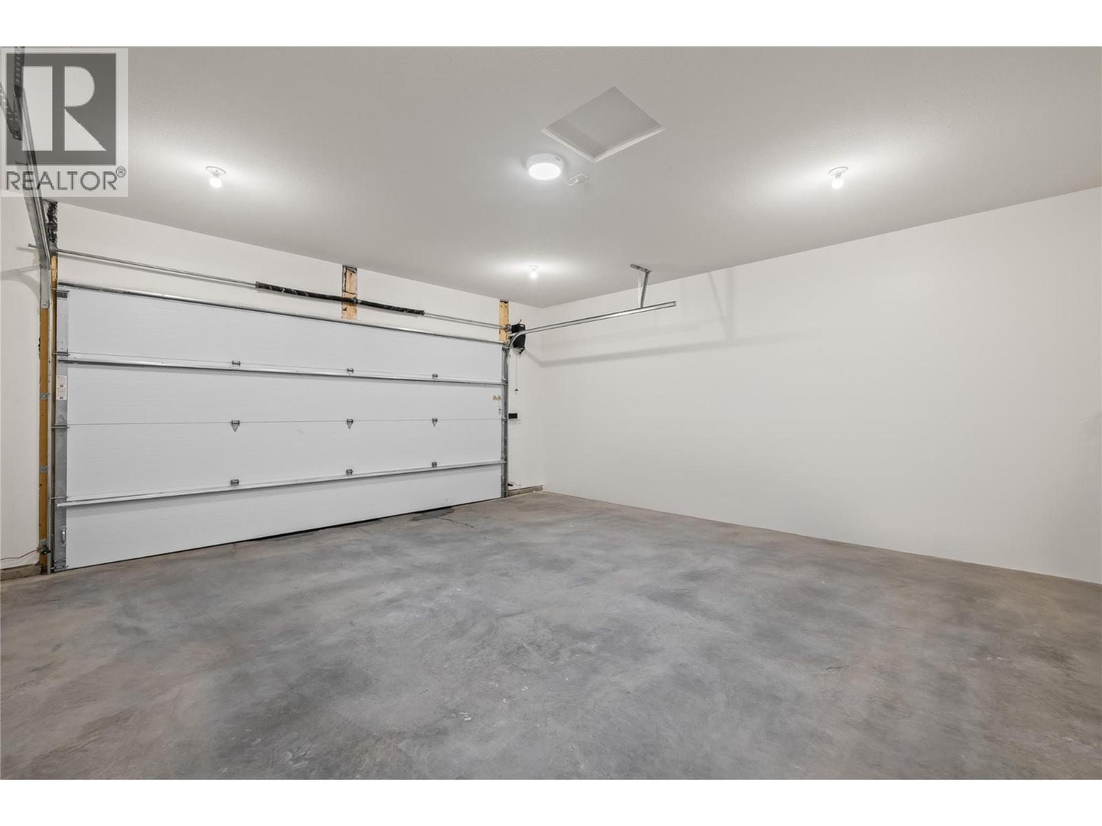 2957 Conlin Court Unit# 3, Kelowna, British Columbia  V1Y 7S7 - Photo 35 - 10363985