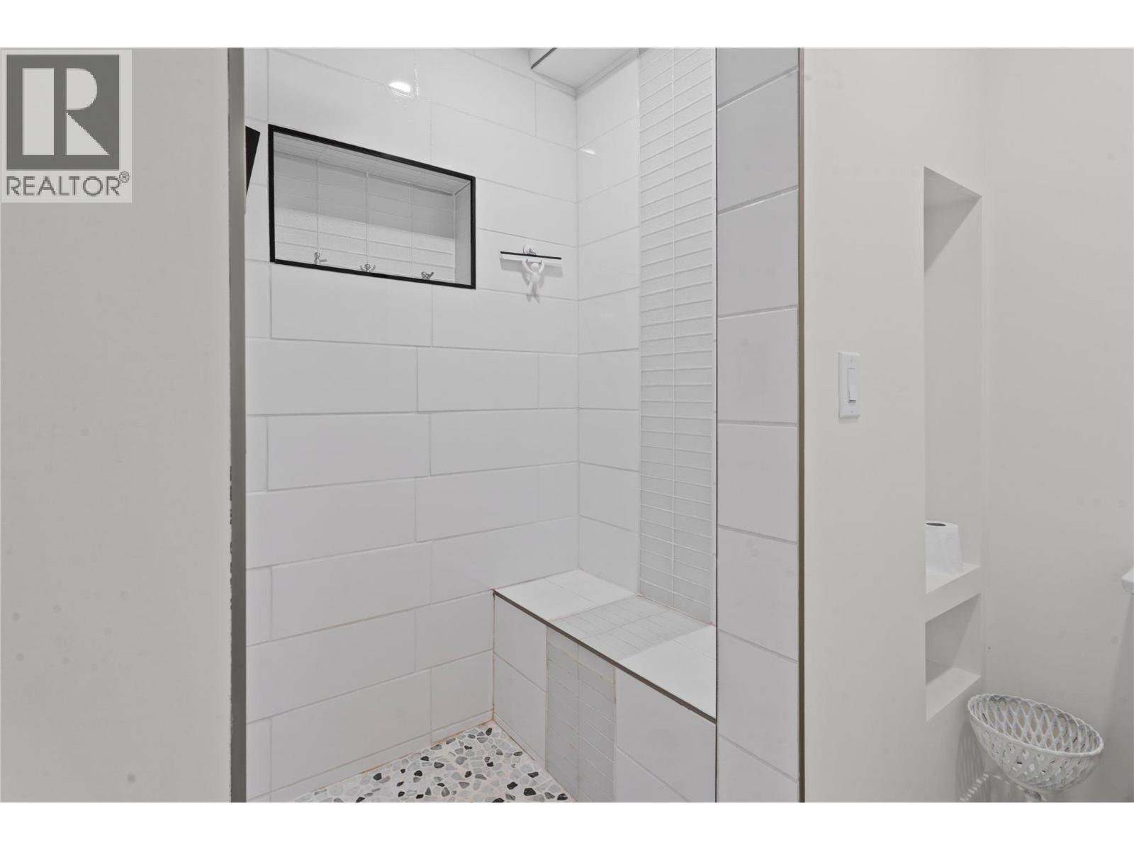 933 Mt Robson Place Unit# 34, Vernon, British Columbia  V1B 4G4 - Photo 37 - 10365065