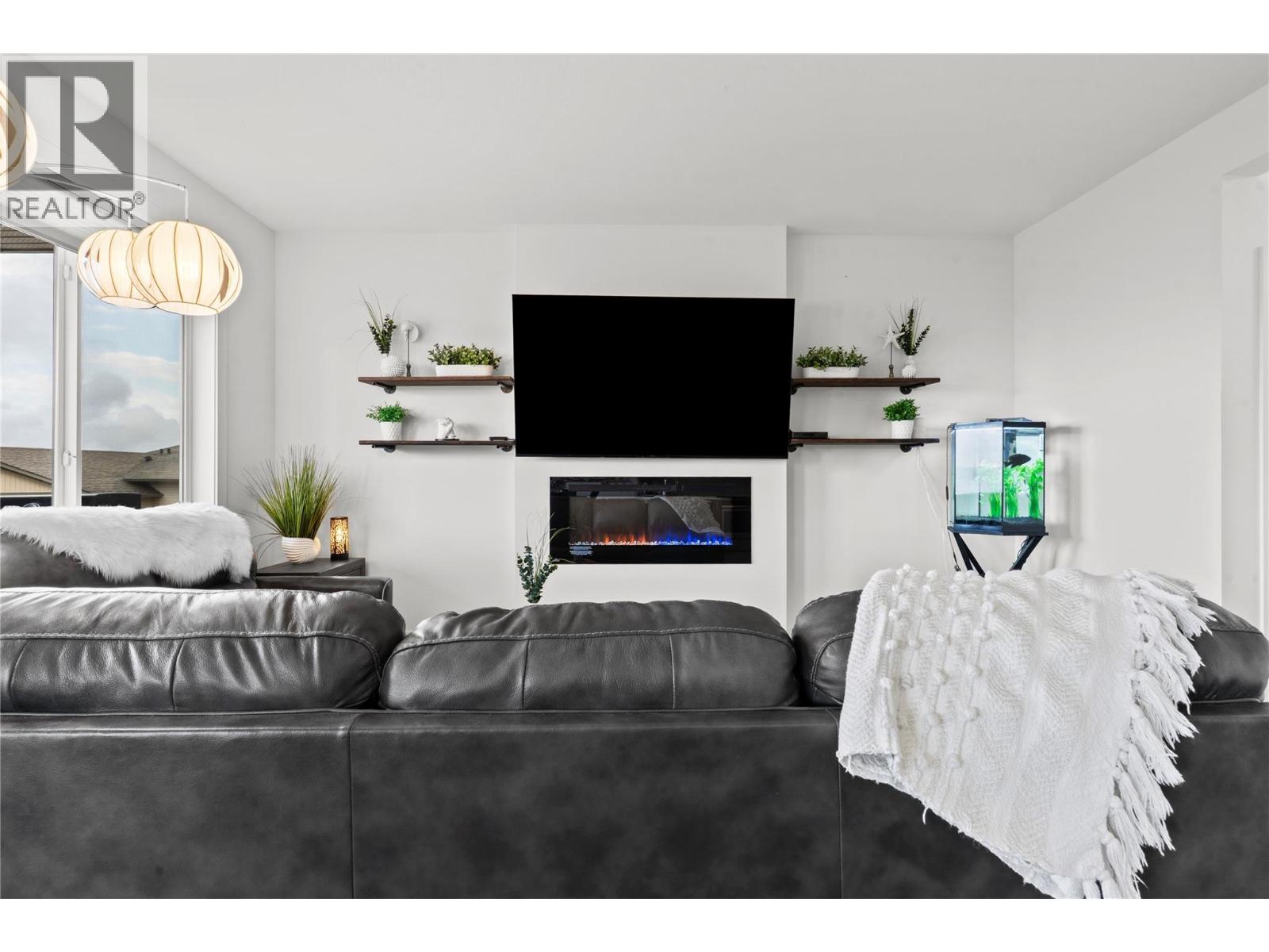 933 Mt Robson Place Unit# 34, Vernon, British Columbia  V1B 4G4 - Photo 7 - 10365065