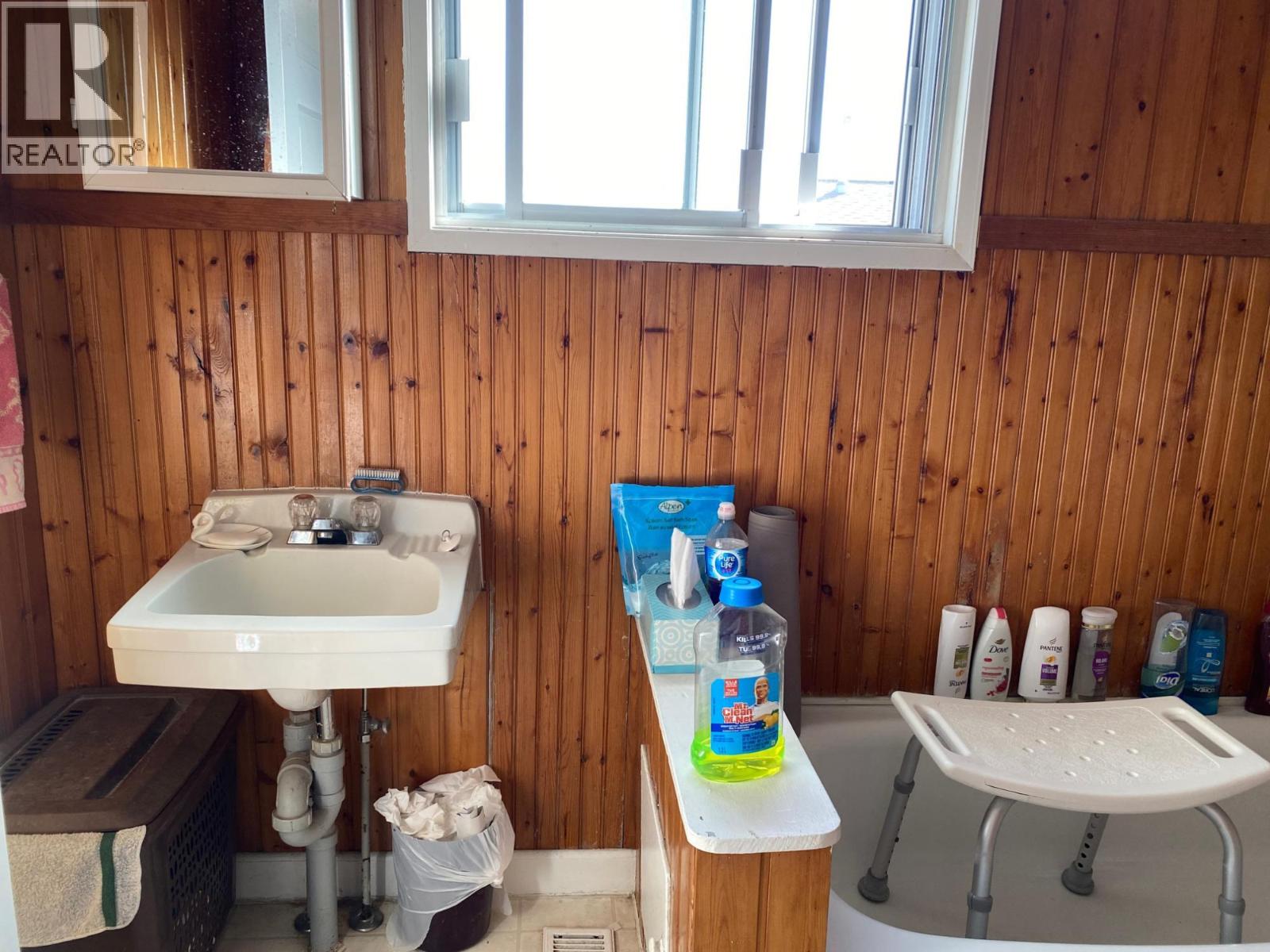 229 9th  S Avenue, Creston, British Columbia  V0B 1G3 - Photo 10 - 10364904