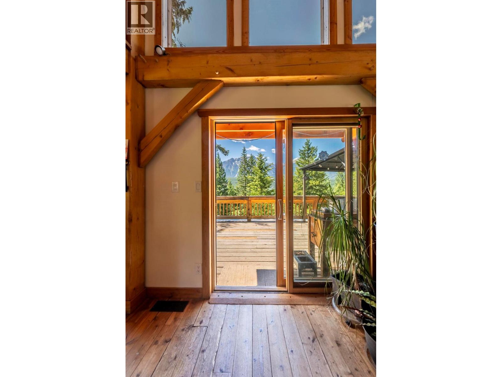 2360 Trans Canada  N Highway, Golden, British Columbia  V0A 1H1 - Photo 13 - 10365189