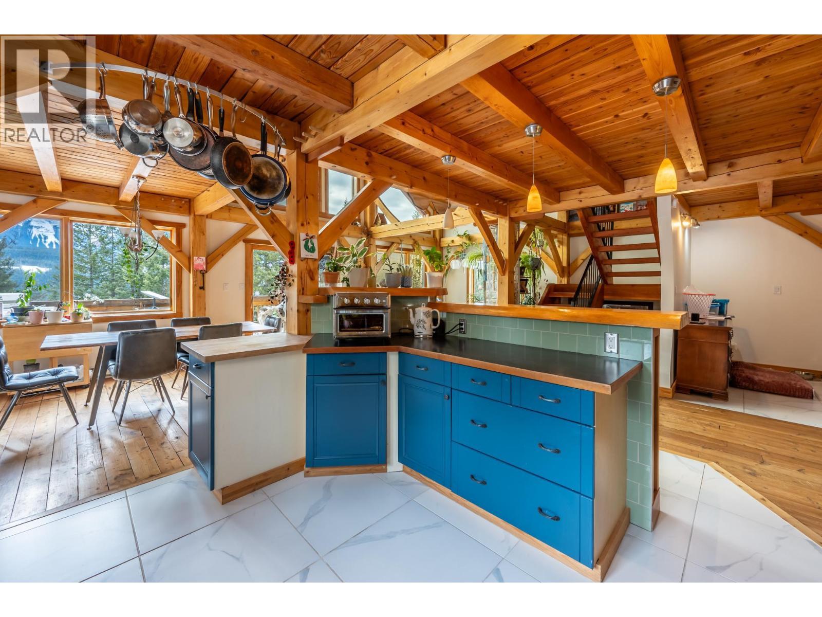 2360 Trans Canada  N Highway, Golden, British Columbia  V0A 1H1 - Photo 17 - 10365189