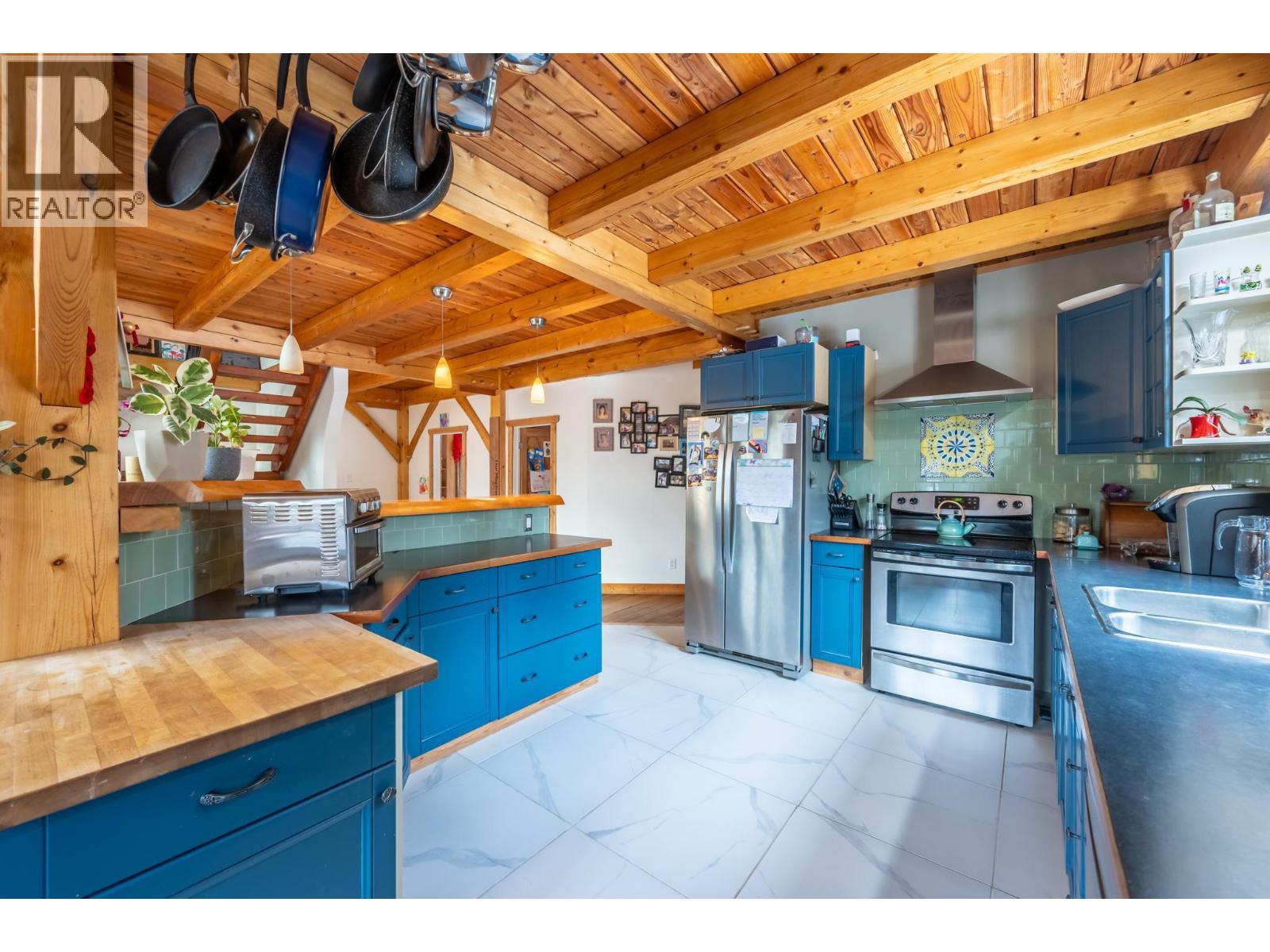 2360 Trans Canada  N Highway, Golden, British Columbia  V0A 1H1 - Photo 18 - 10365189