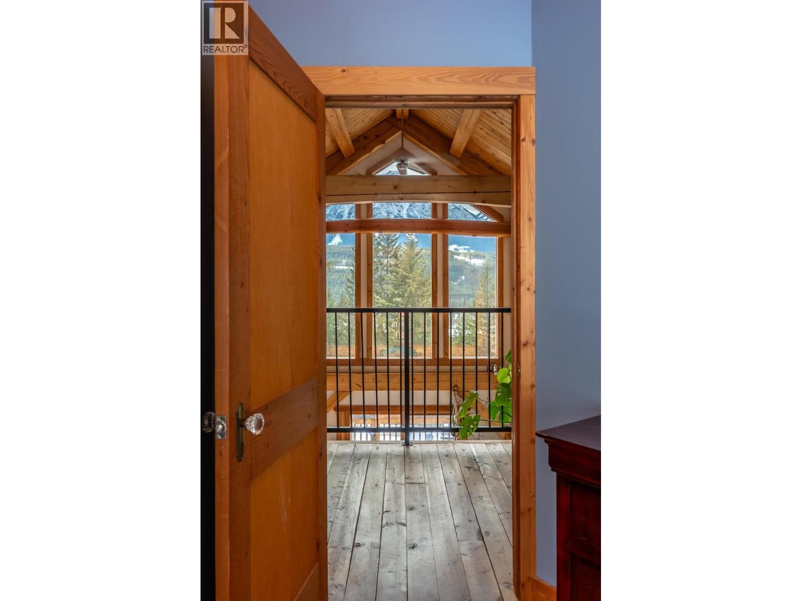 2360 Trans Canada  N Highway, Golden, British Columbia  V0A 1H1 - Photo 37 - 10365189