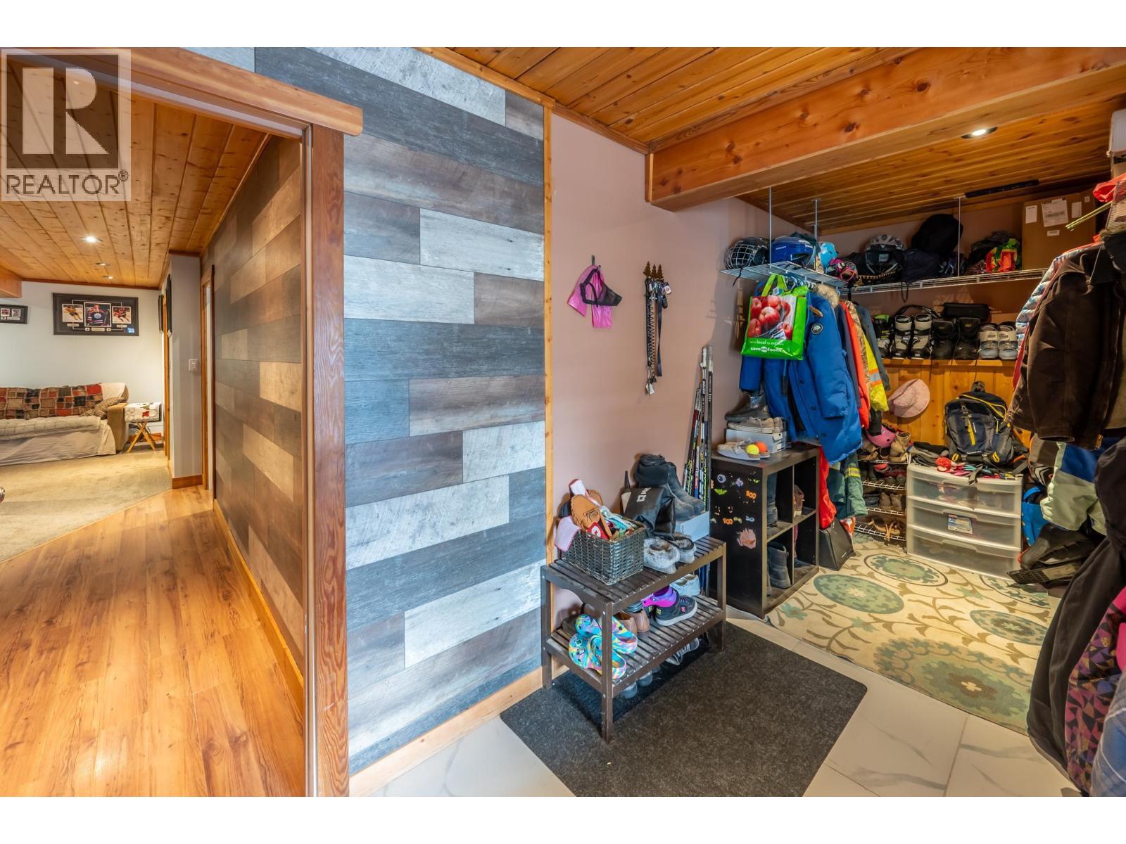 2360 Trans Canada  N Highway, Golden, British Columbia  V0A 1H1 - Photo 56 - 10365189