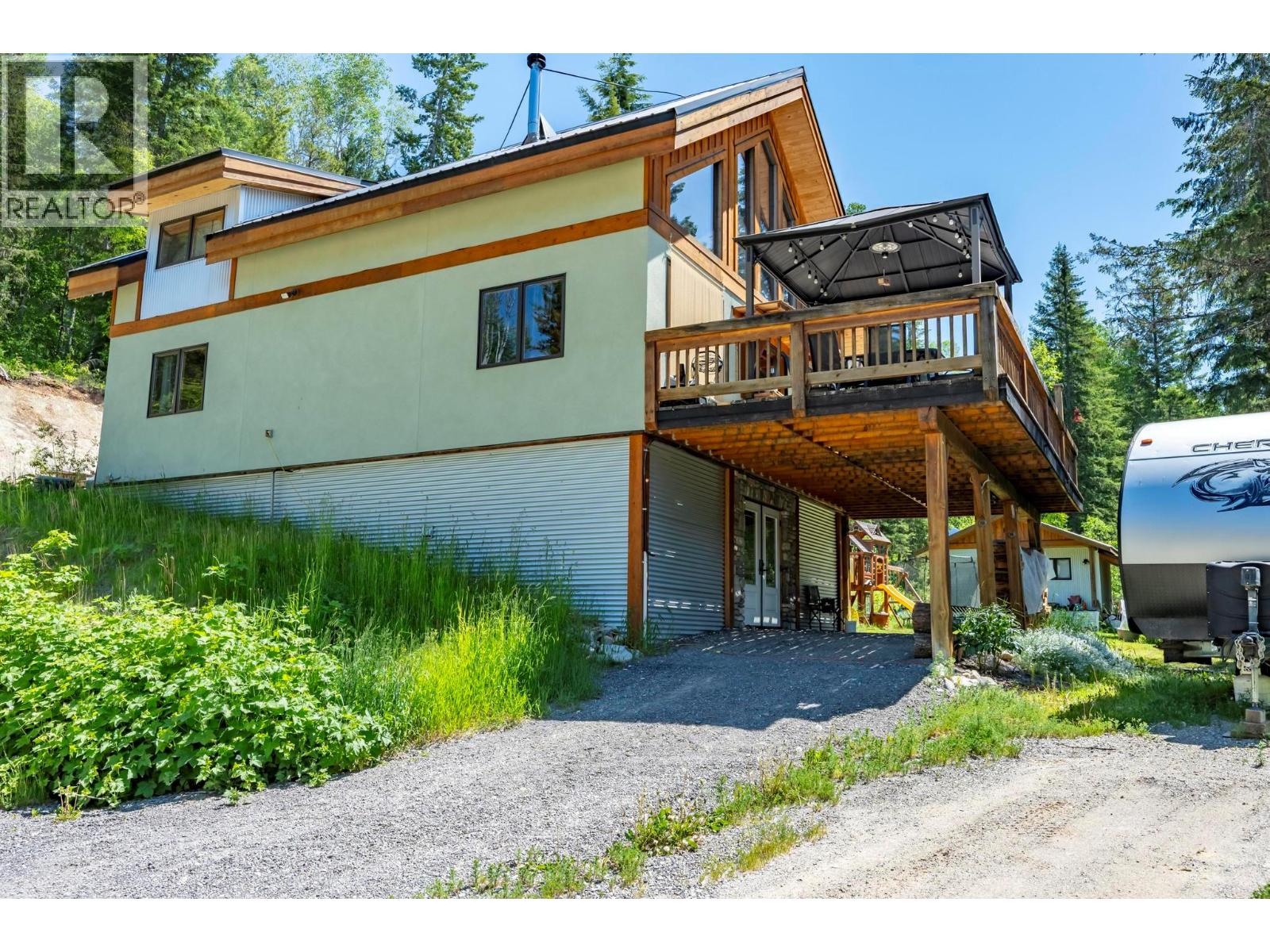 2360 Trans Canada  N Highway, Golden, British Columbia  V0A 1H1 - Photo 83 - 10365189