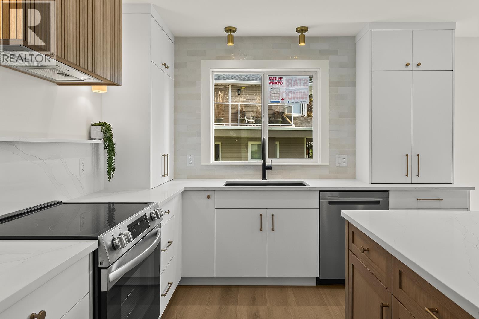 882 Hubbard Road, Kelowna, British Columbia  V1W 1N9 - Photo 8 - 10365147