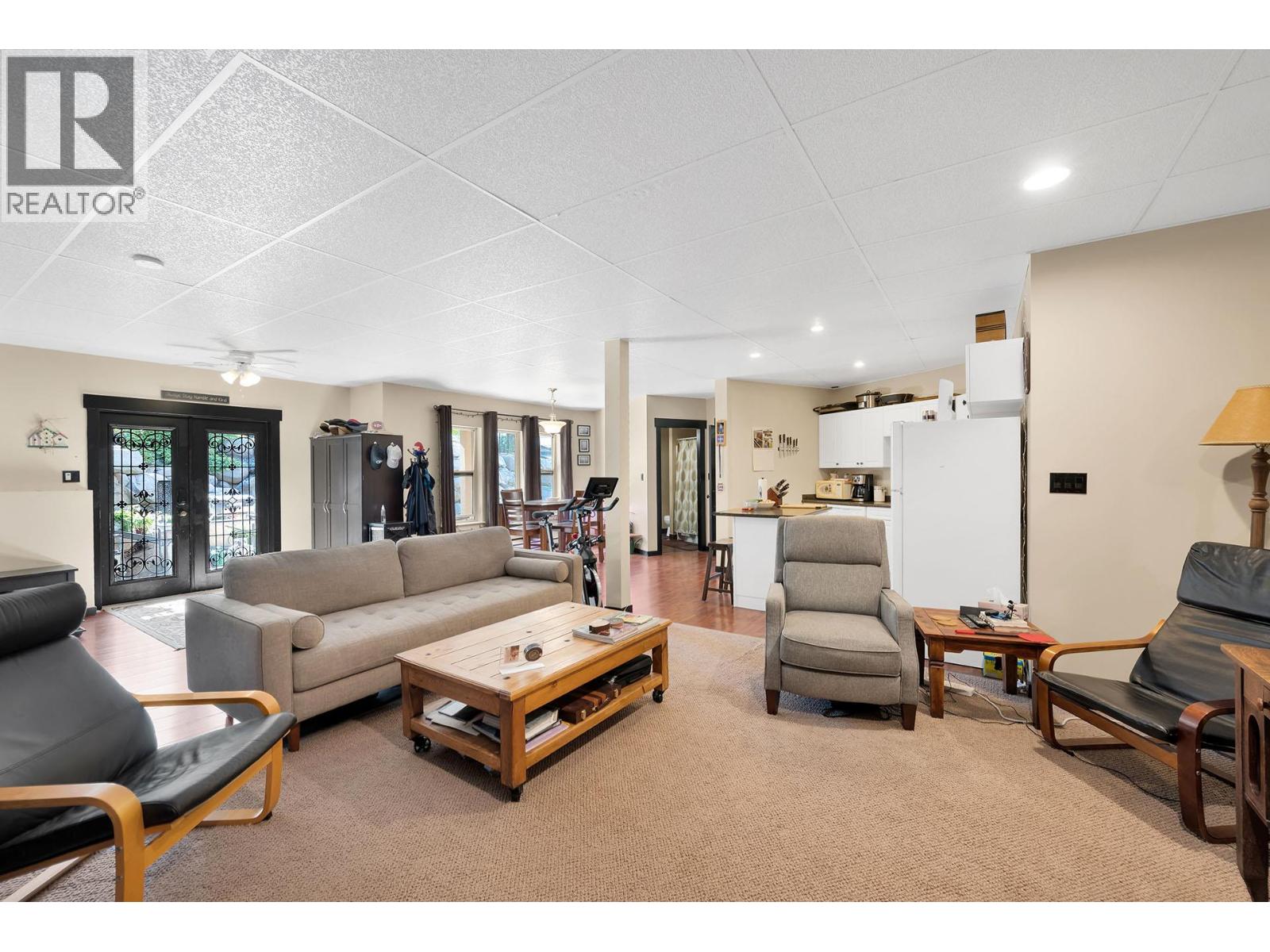 5833 Todd Road, Kamloops, British Columbia  V2C 6P2 - Photo 50 - 10365159