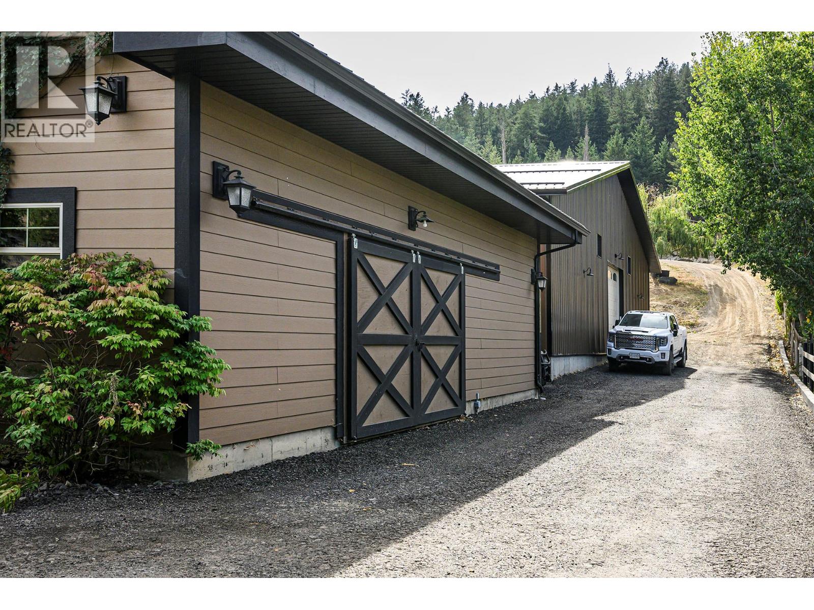 5833 Todd Road, Kamloops, British Columbia  V2C 6P2 - Photo 59 - 10365159