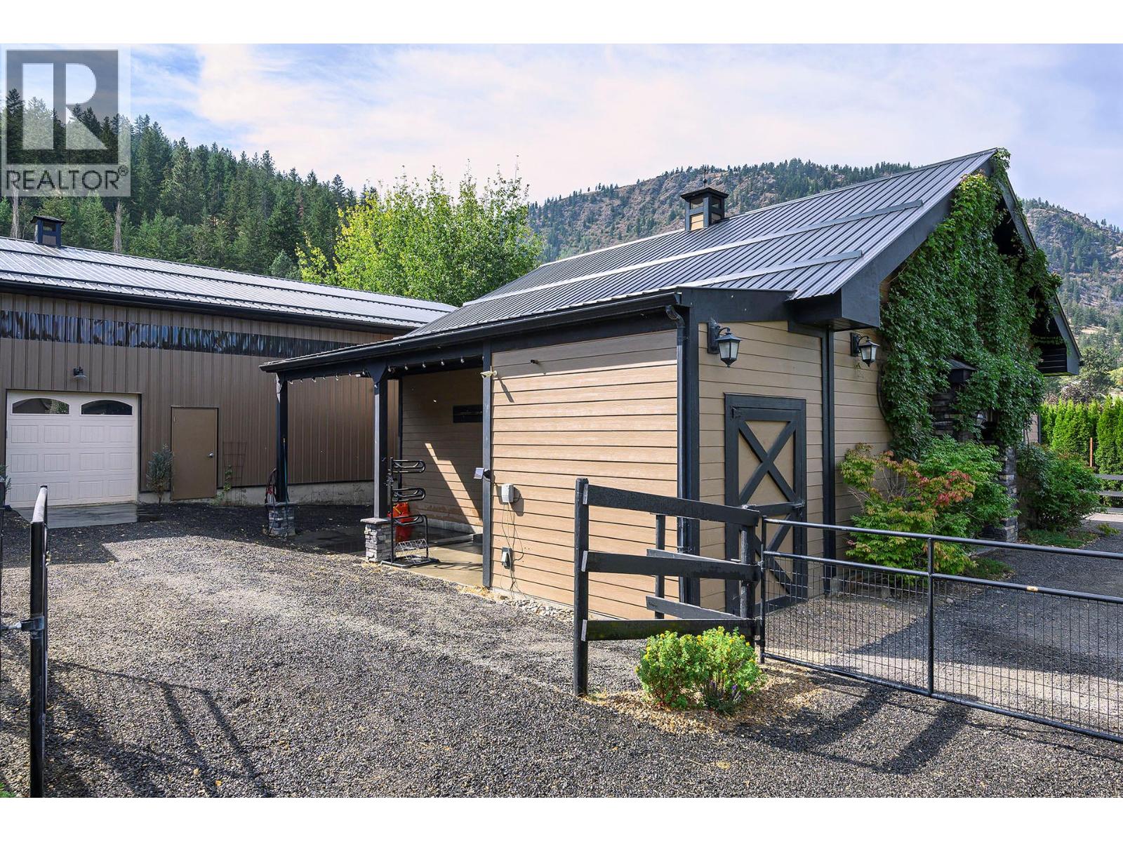 5833 Todd Road, Kamloops, British Columbia  V2C 6P2 - Photo 61 - 10365159