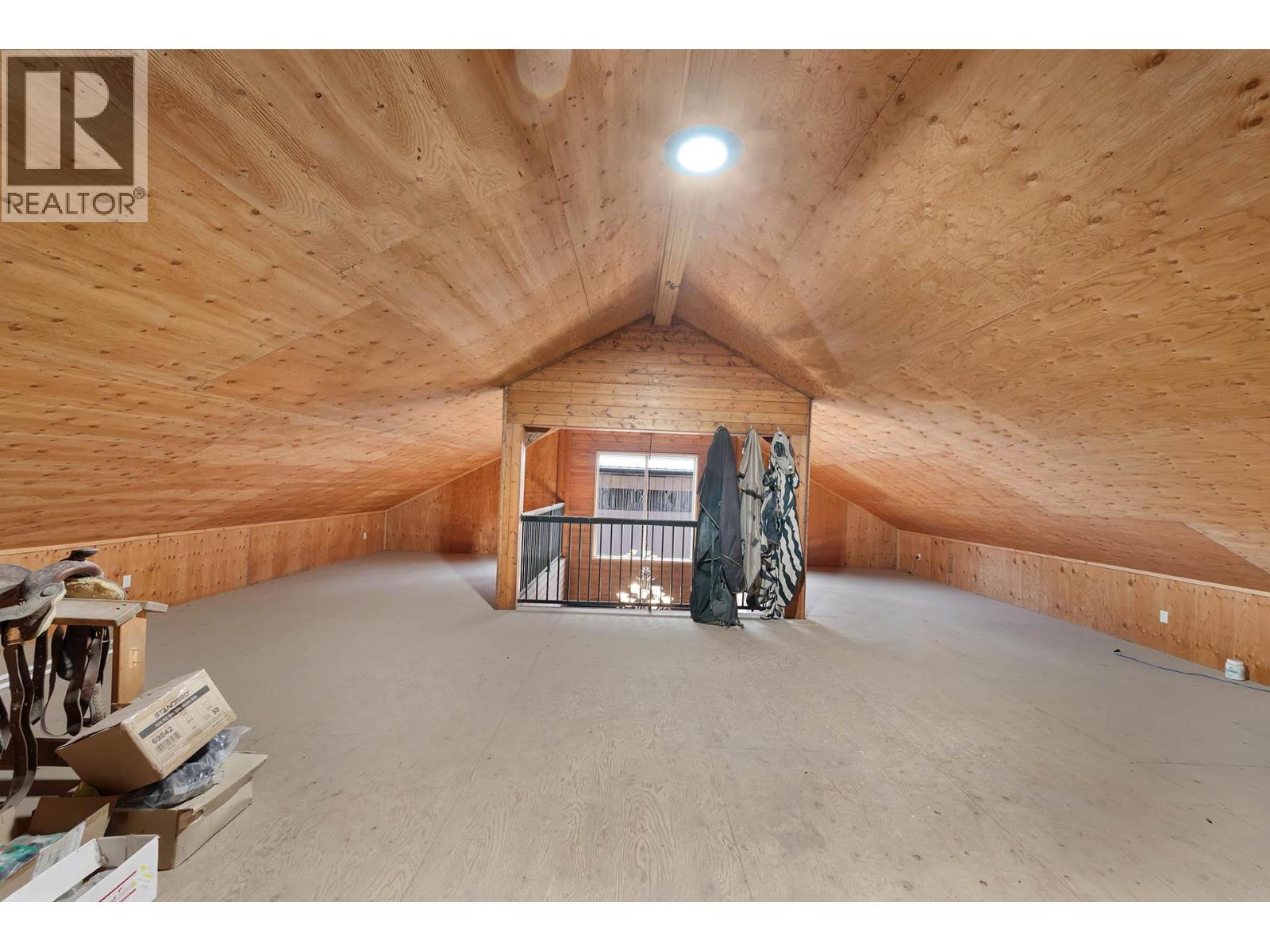 5833 Todd Road, Kamloops, British Columbia  V2C 6P2 - Photo 72 - 10365159