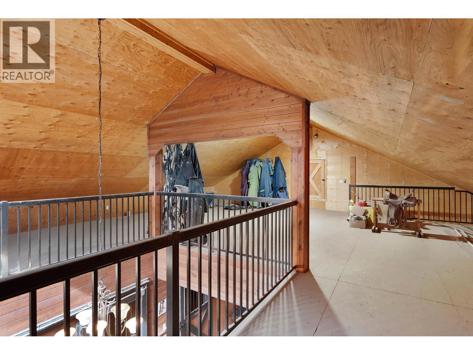 5833 Todd Road, Kamloops, British Columbia  V2C 6P2 - Photo 73 - 10365159