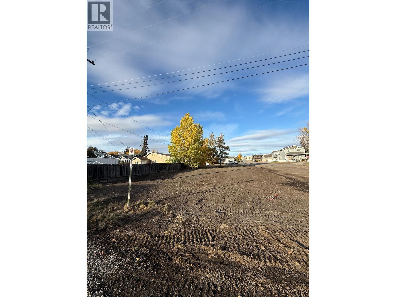 1201 105 Avenue, Dawson Creek, British Columbia  V1G 2L8 - Photo 3 - 10365254