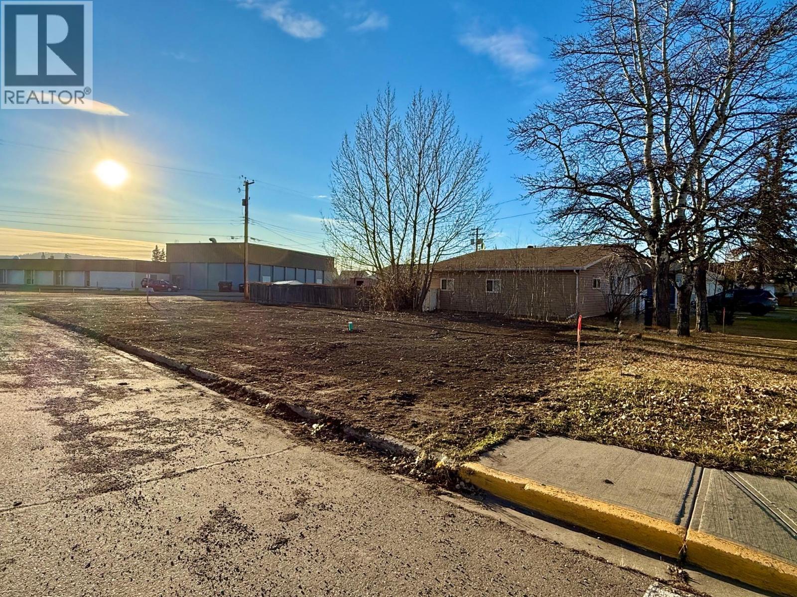 1201 105 Avenue, Dawson Creek, British Columbia  V1G 2L8 - Photo 6 - 10365254