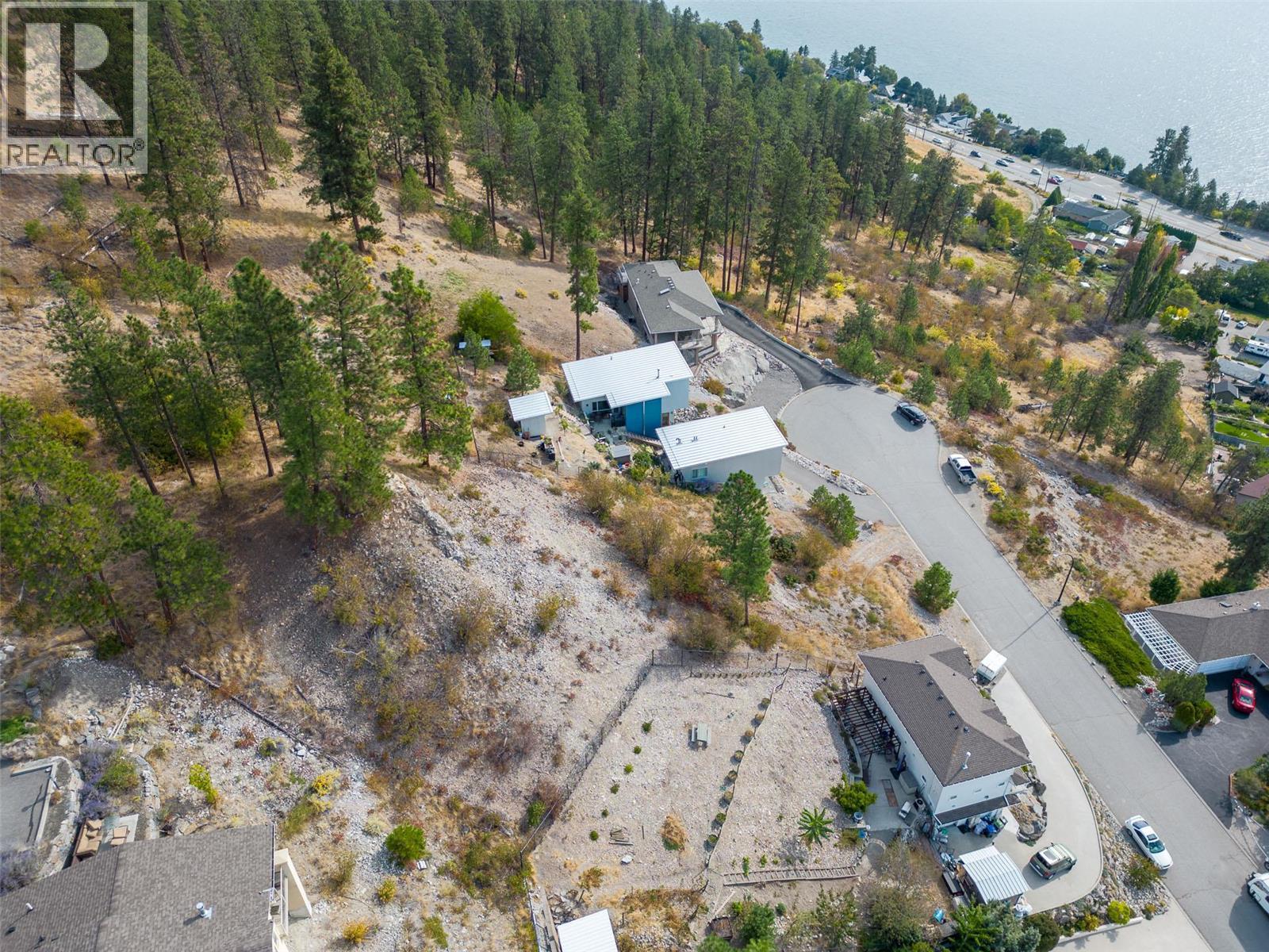 5166 Macneill Court, Peachland, British Columbia  V0H 1X2 - Photo 15 - 10365235